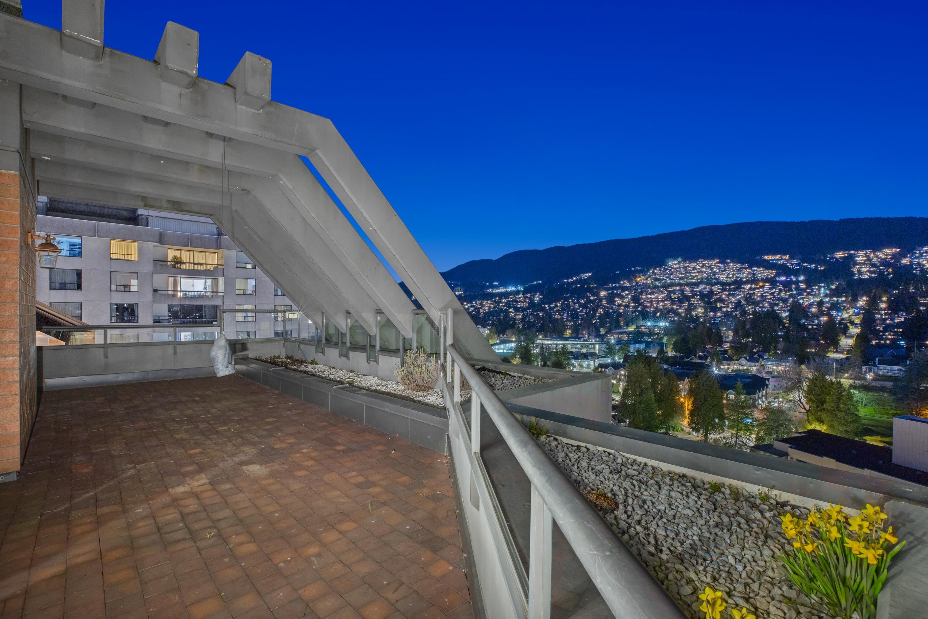 Listing image of 1801 1972 BELLEVUE AVENUE