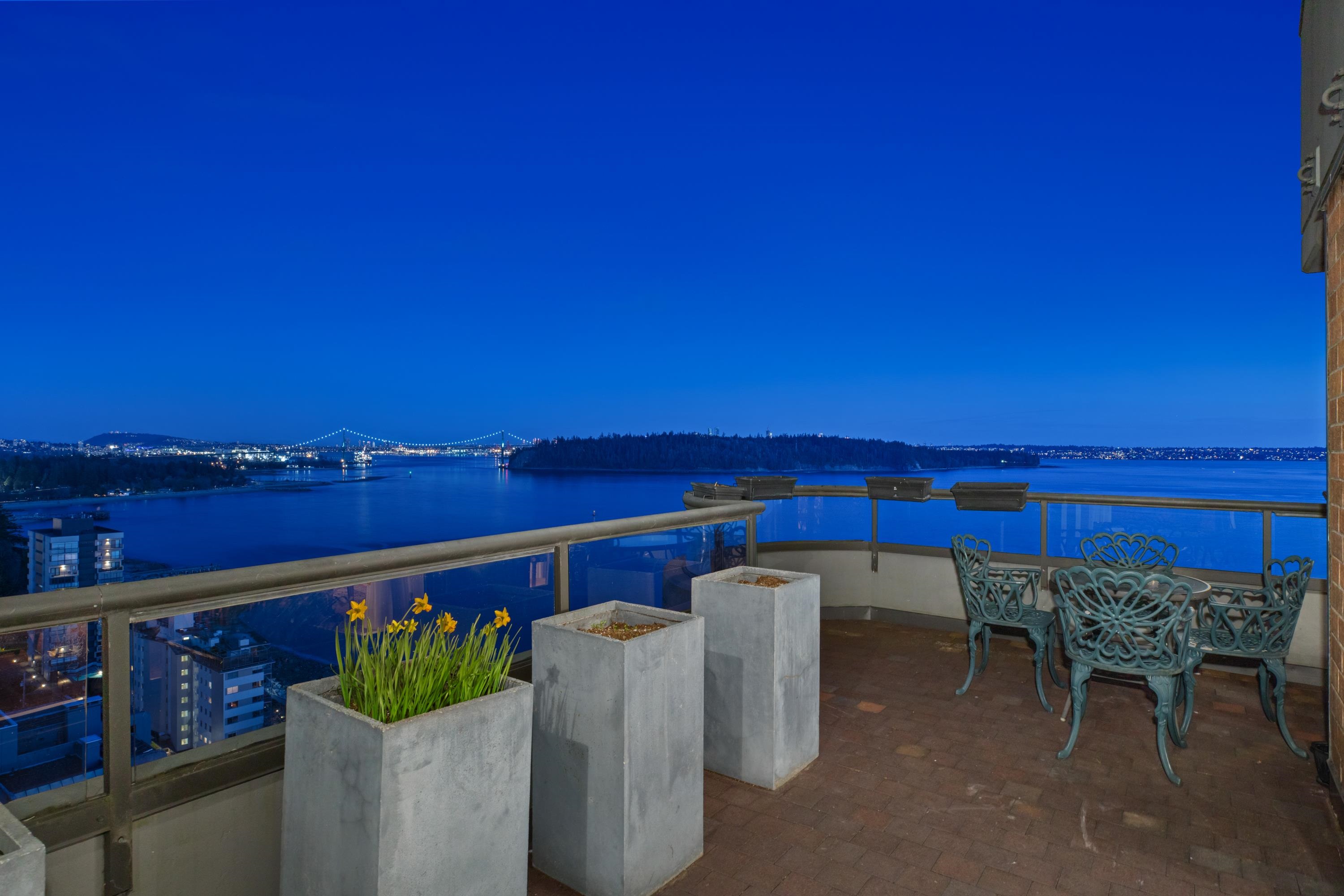 Listing image of 1801 1972 BELLEVUE AVENUE