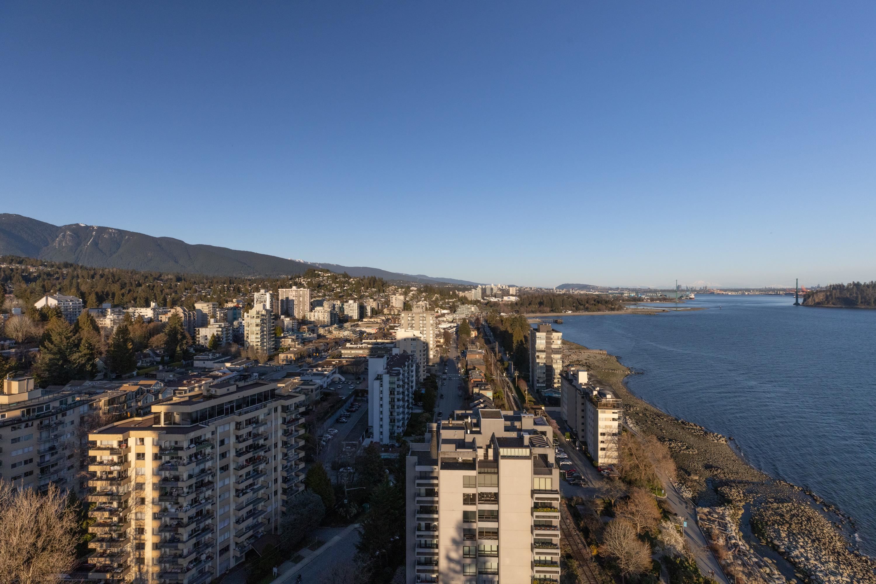 Listing image of 1801 1972 BELLEVUE AVENUE