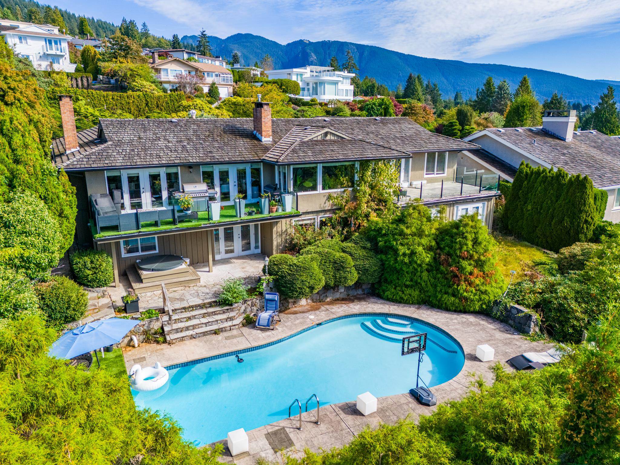 1390 Chartwell Drive, West Vancouver, Chartwell, V7S 2R5 2