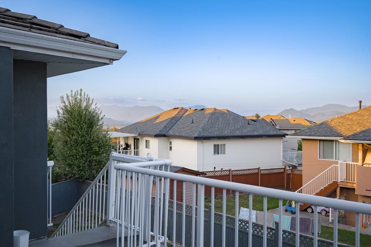 3572 Viewmount Place, Abbotsford, Abbotsford West, V2T 6S1 27