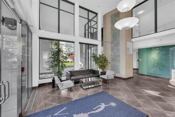 310 1239 W Georgia Street, Vancouver, Coal Harbour, V6E 4R8 2