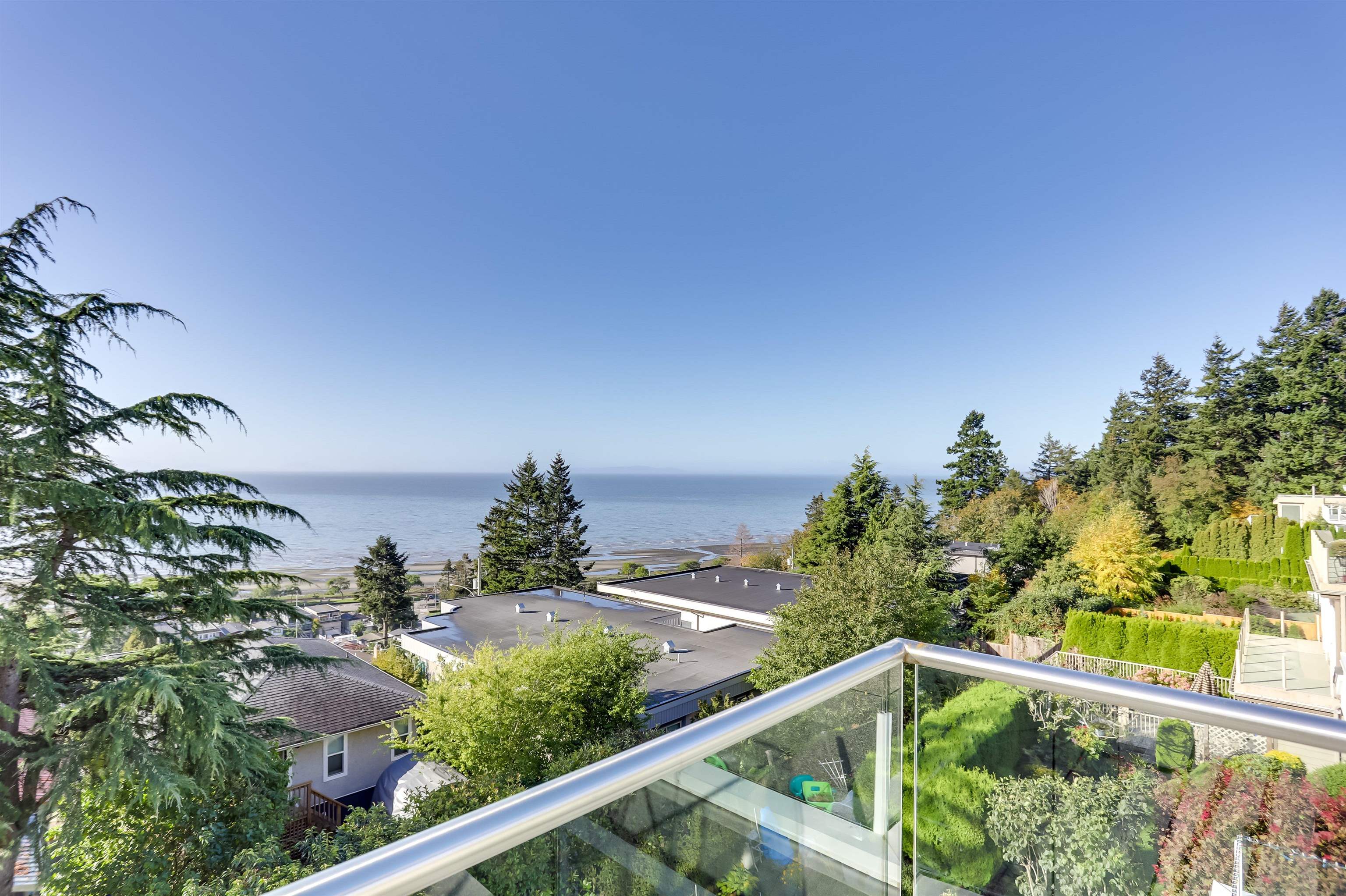 14760 Oxenham Avenue, White Rock, White Rock, V4B 2H7 22