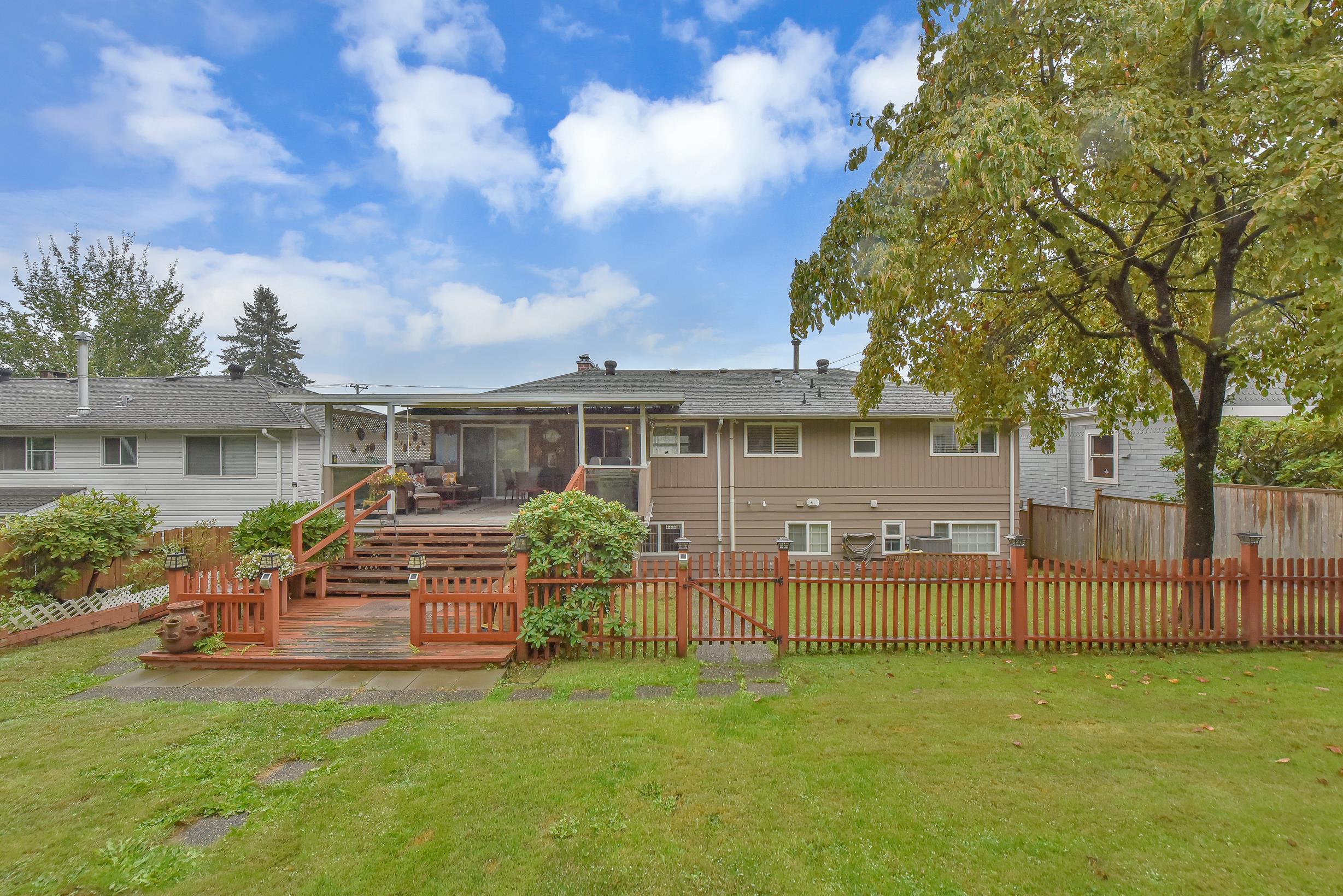 1762 Pitt River Road, Port Coquitlam, Mary Hill, V3C 1P7 29