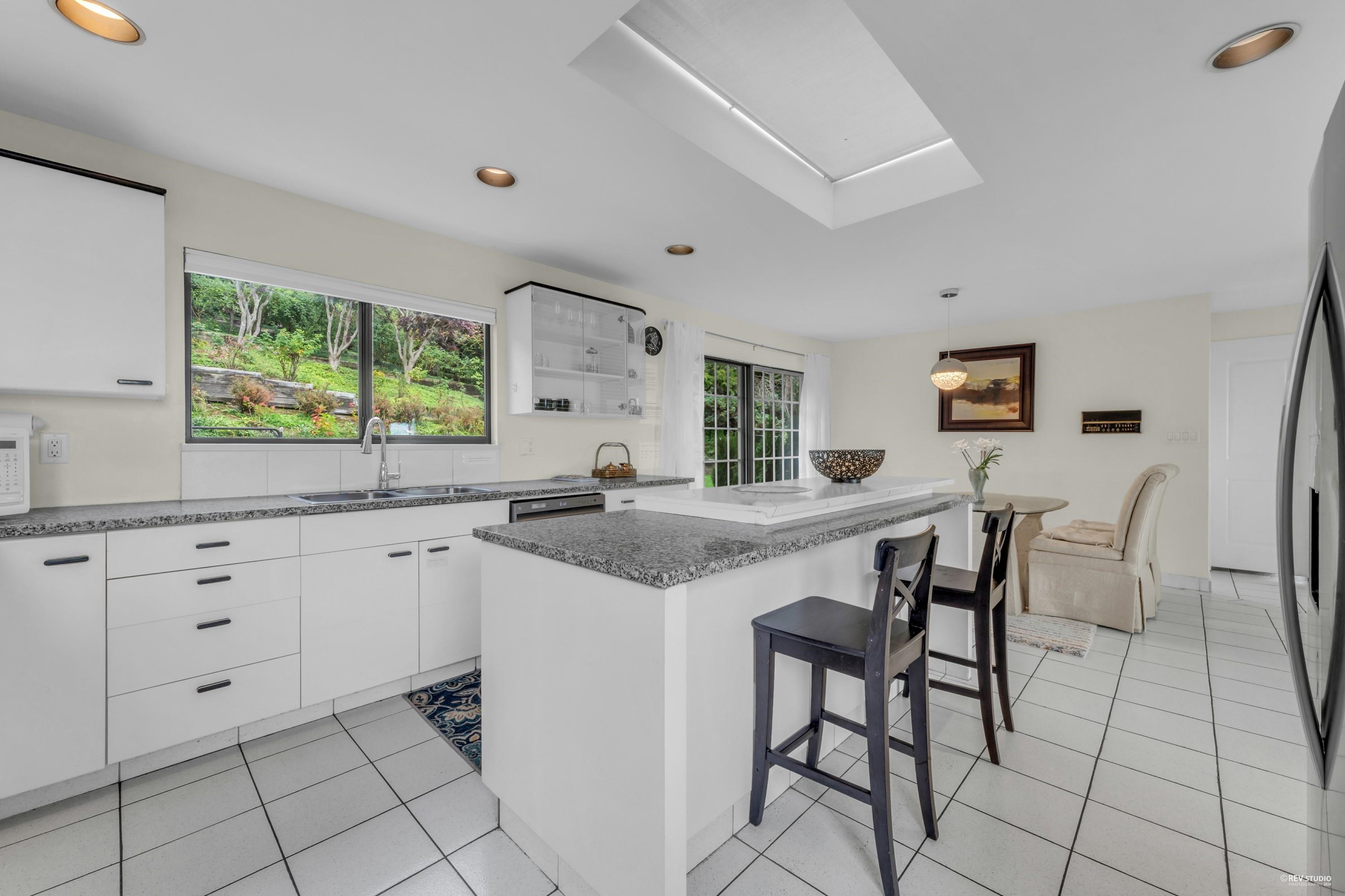 1407 Chippendale Road, West Vancouver, Chartwell, V7S 2N7 22