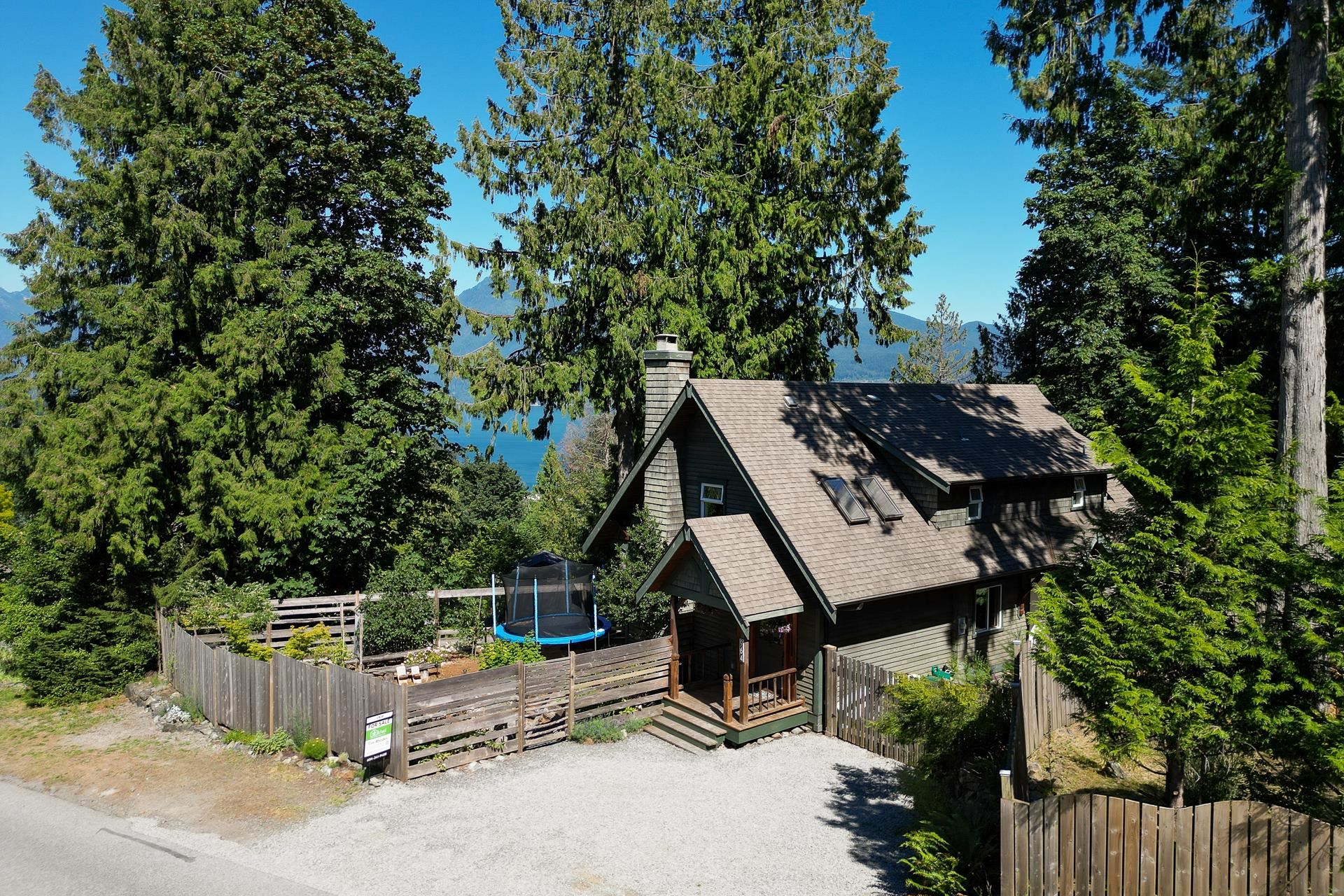 964 Village Drive, Bowen Island, Bowen Island, V0N 1G2 5