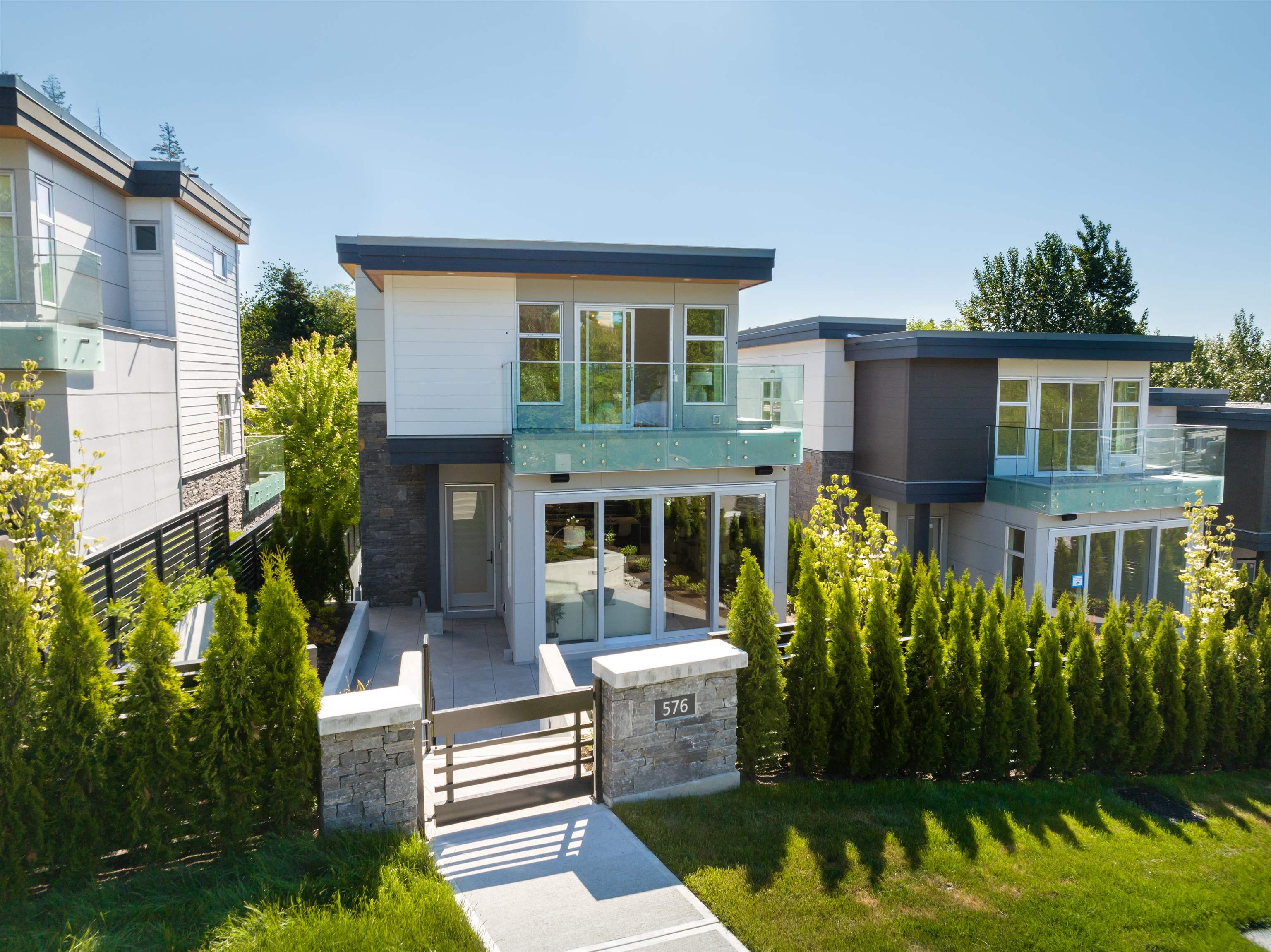 580 Arthur Erickson Place, West Vancouver, Park Royal, V7T 1J1 5