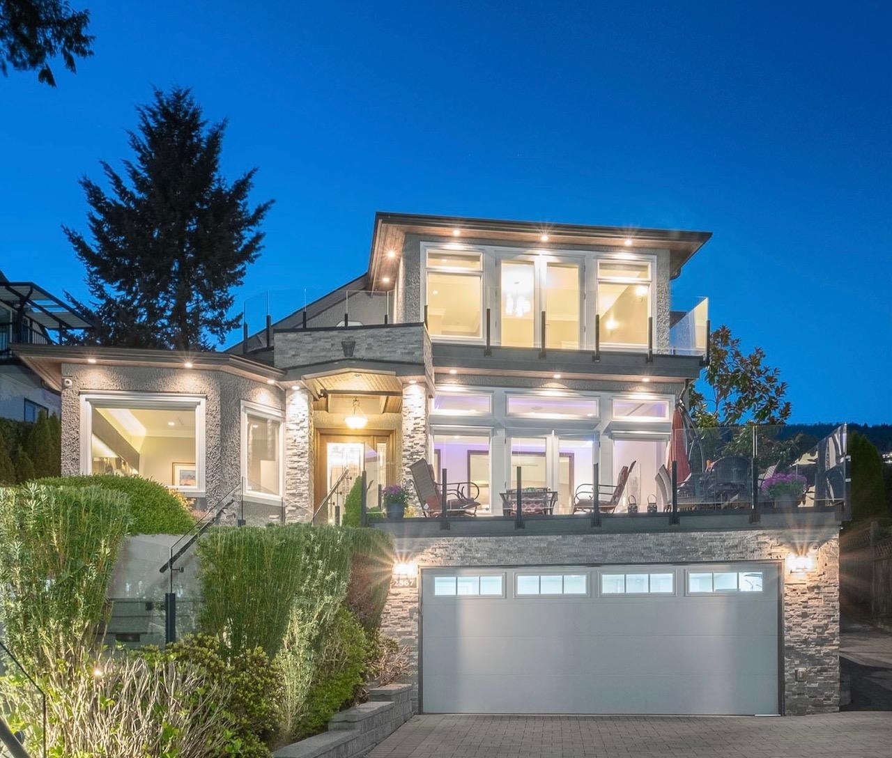 Listing image of 2567 LAWSON AVENUE