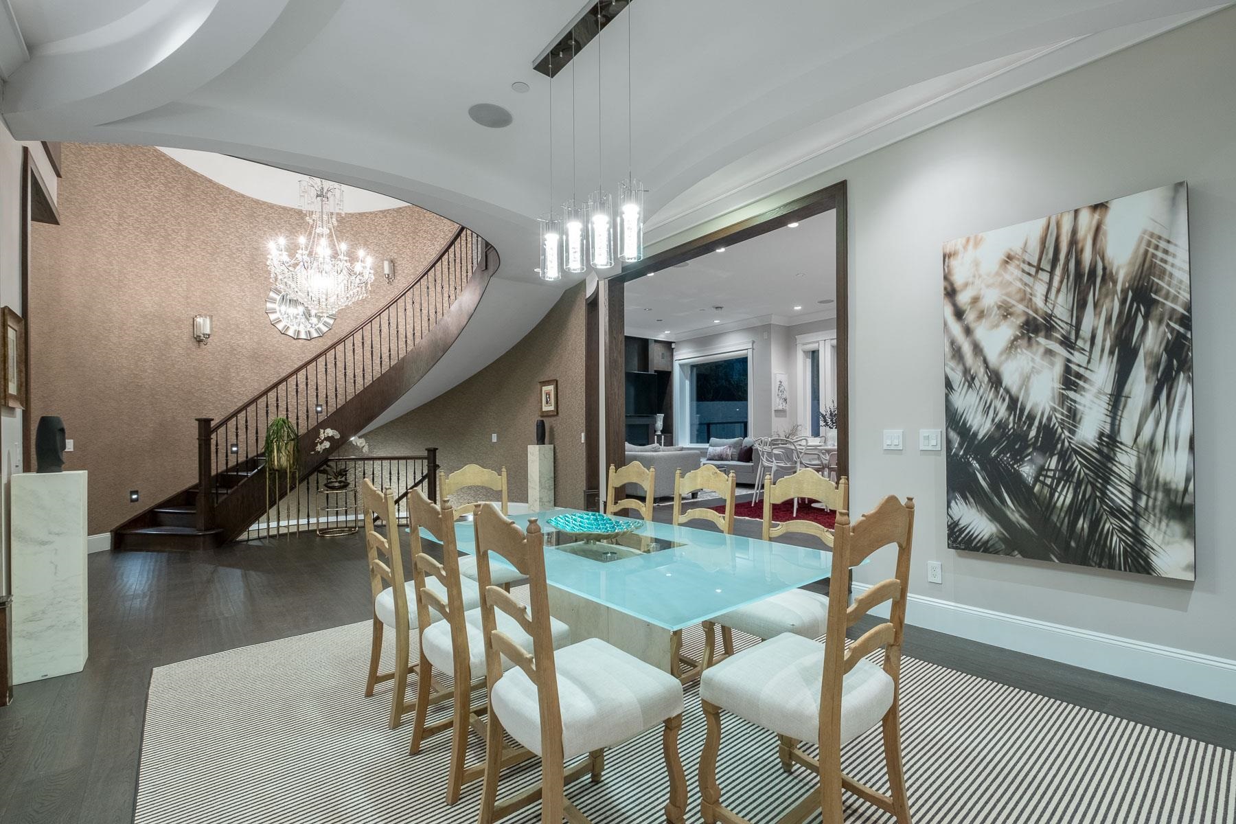Listing image of 2567 LAWSON AVENUE