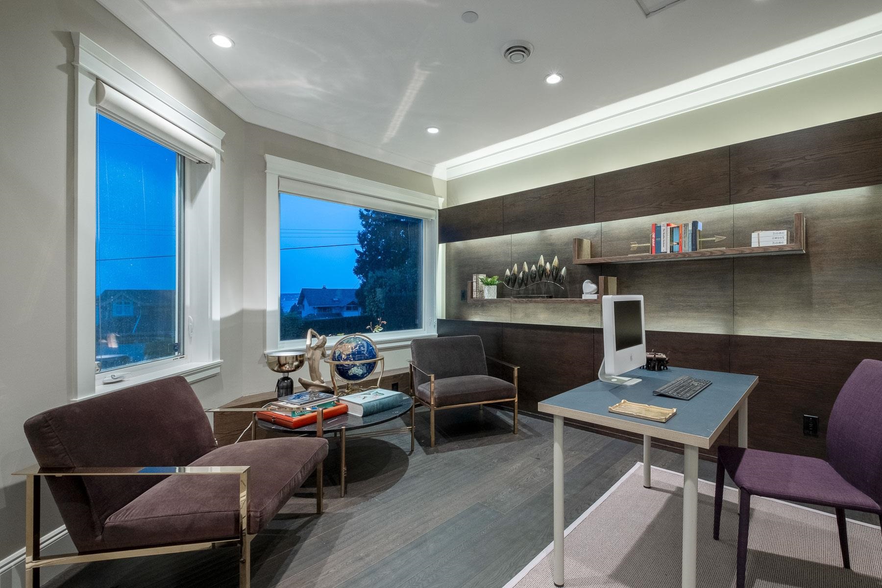 Listing image of 2567 LAWSON AVENUE