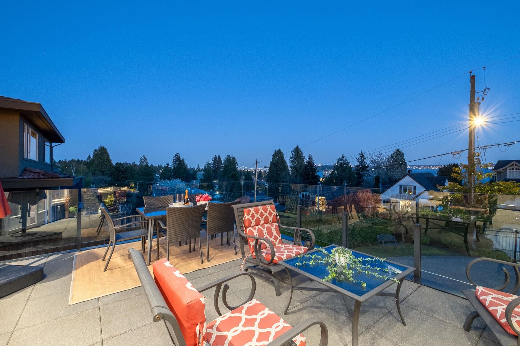 Listing image of 2567 LAWSON AVENUE