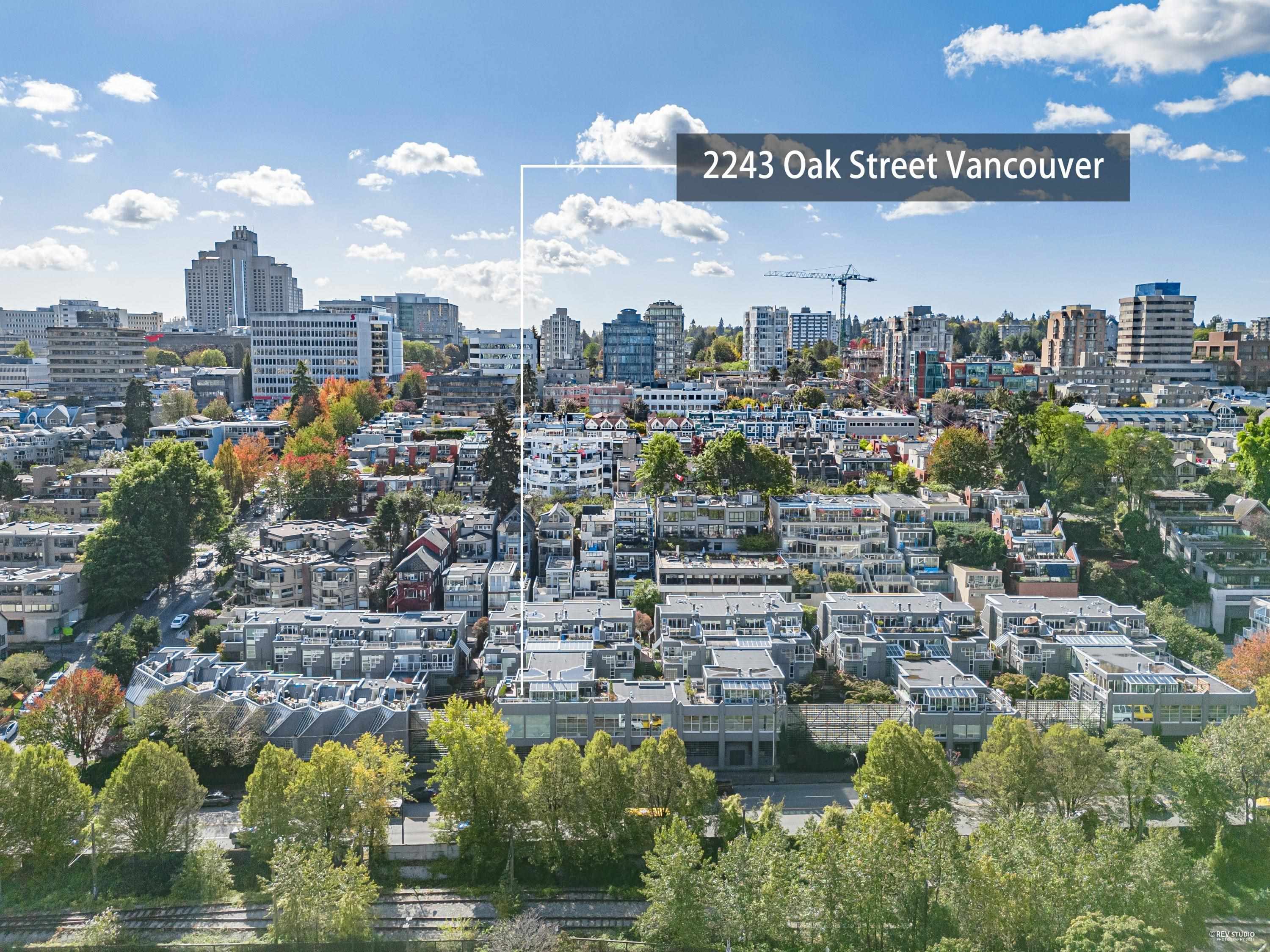 2243 Oak Street, Vancouver, Fairview VW, V6H 3W6 35