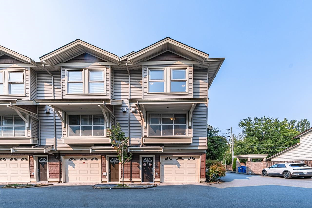 1 9000 Granville Avenue, Richmond, McLennan North, V6Y 1P8 1