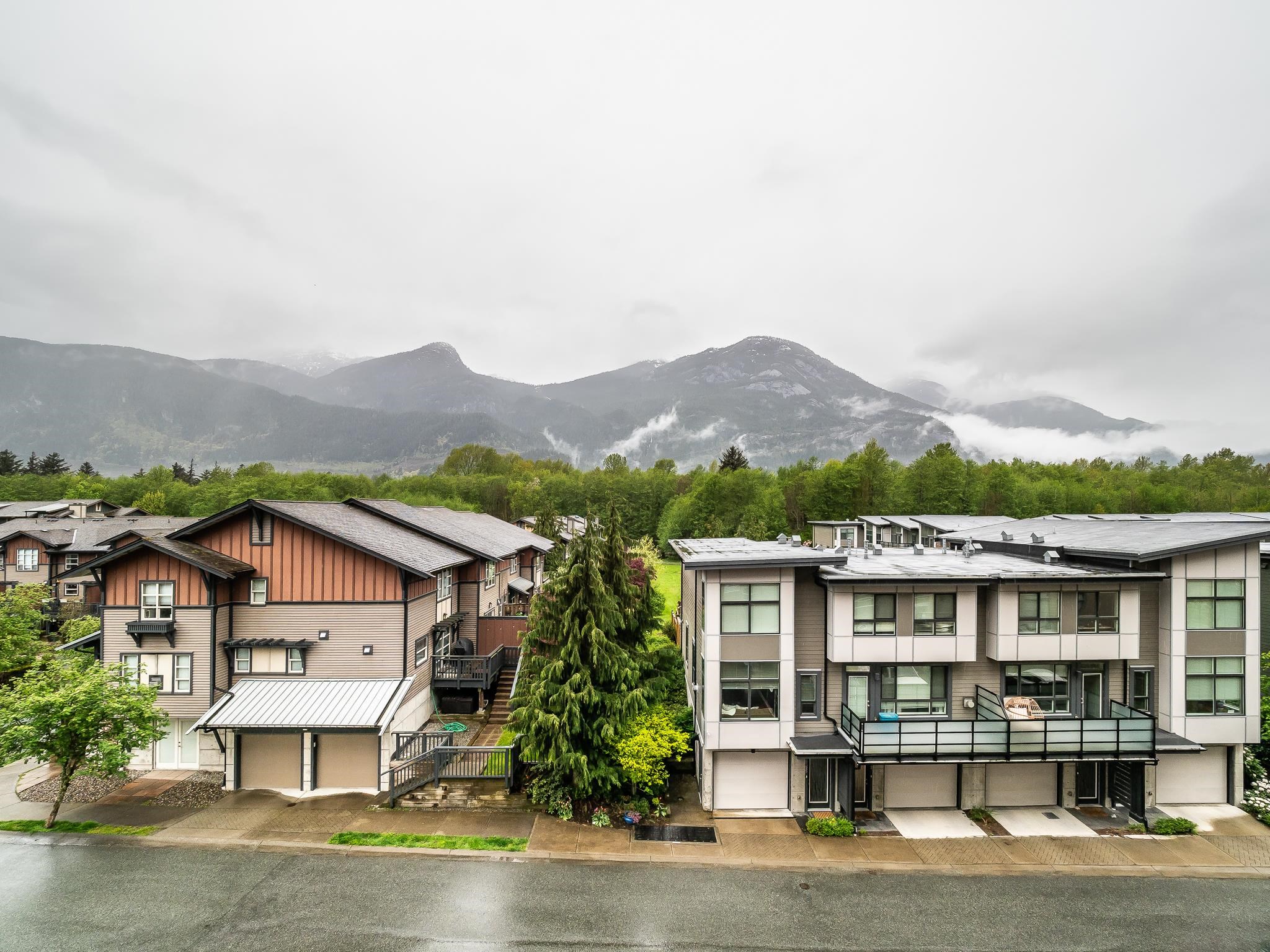 303 1211 Village Green Way, Squamish, Downtown SQ, V8B 0R7 23