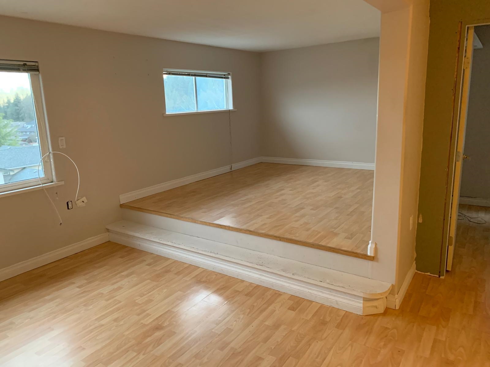 Listing image of 541 TEMPE CRESCENT