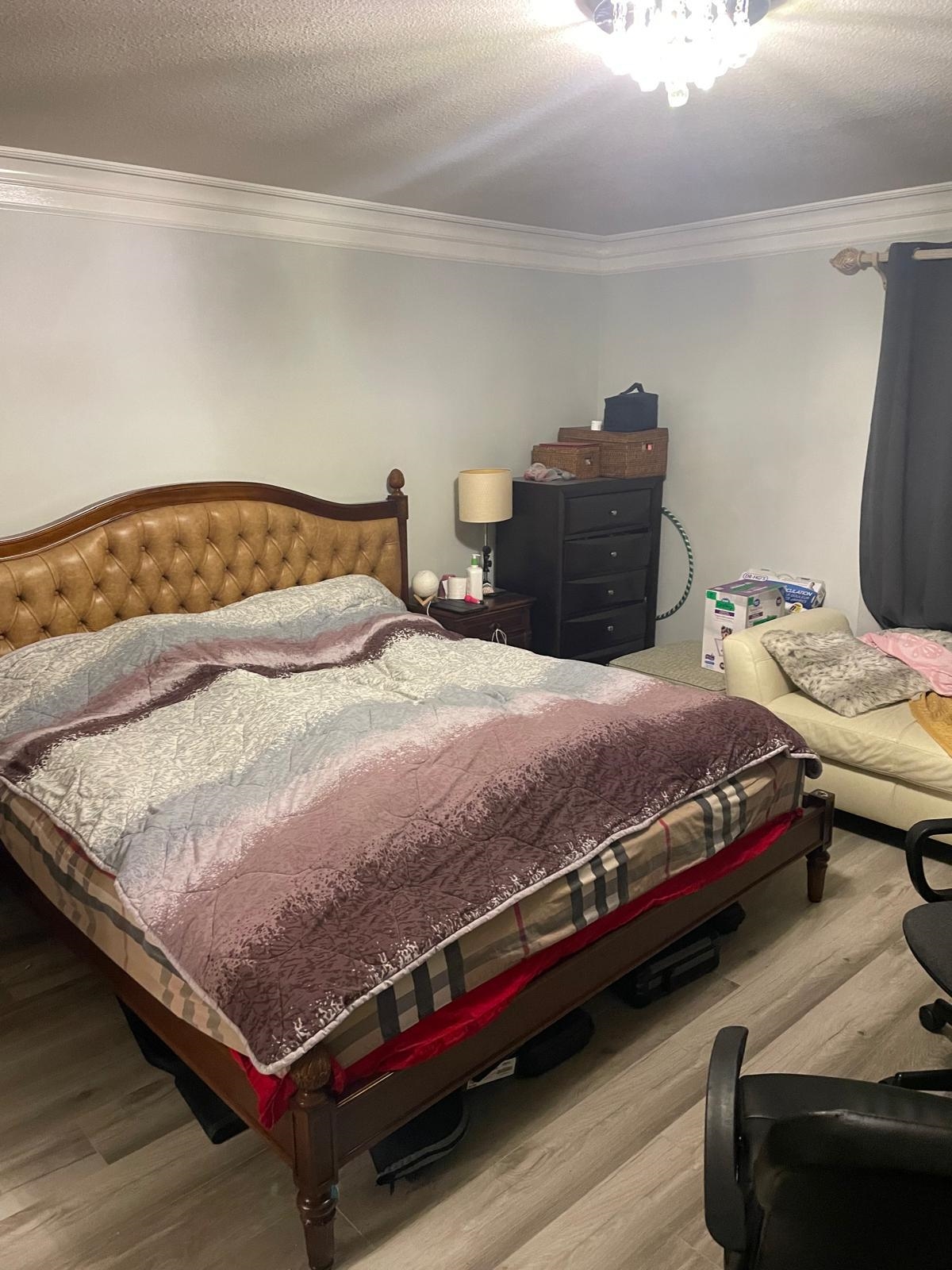 Listing image of 541 TEMPE CRESCENT