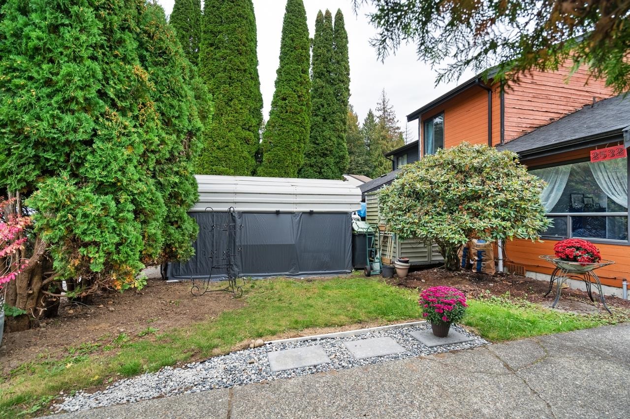 2532 Burian Drive, Coquitlam, Coquitlam East, V3K 5W9 32