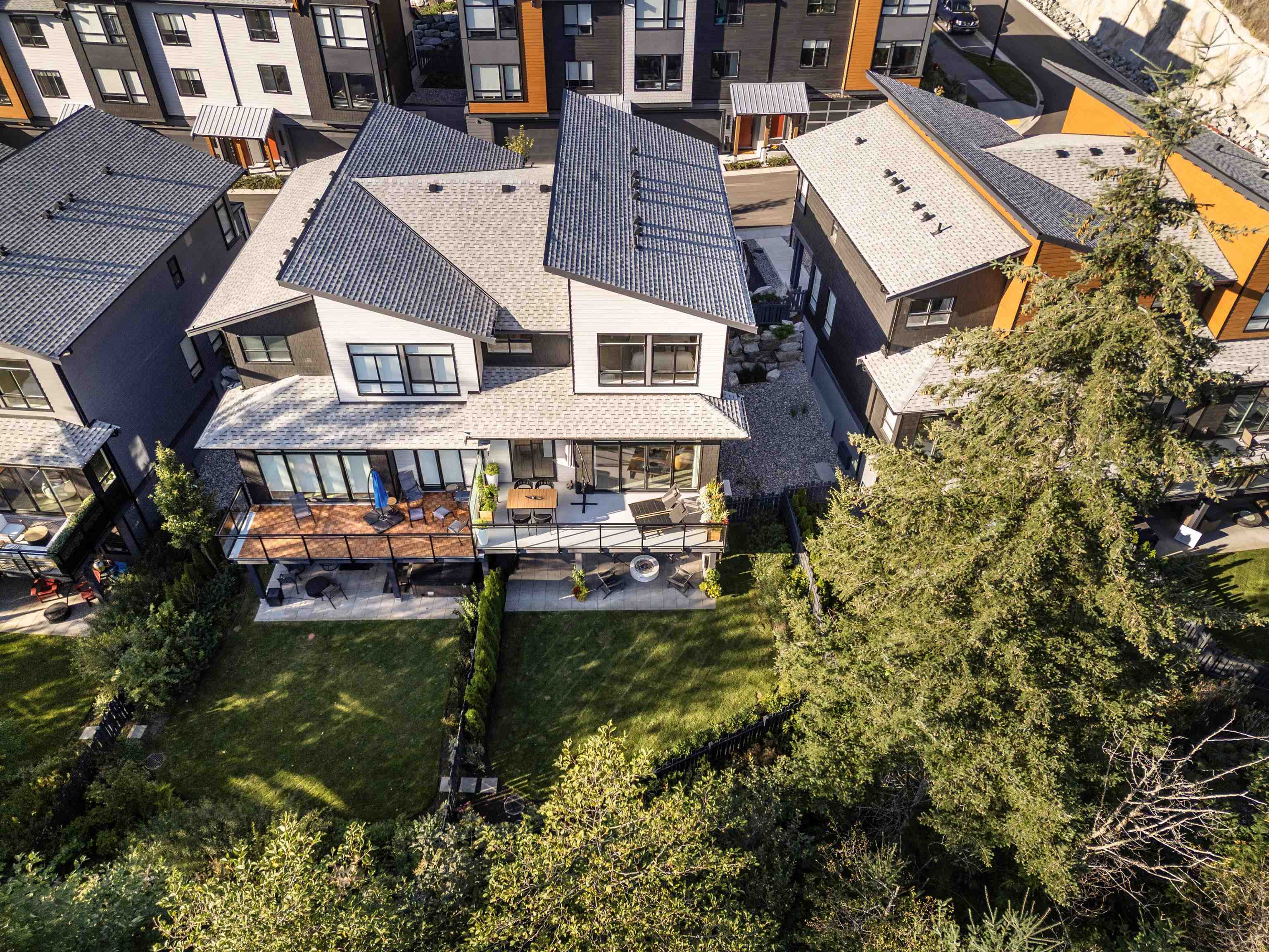 41205 Highline Place, Squamish, Tantalus, V8B 1C2 2