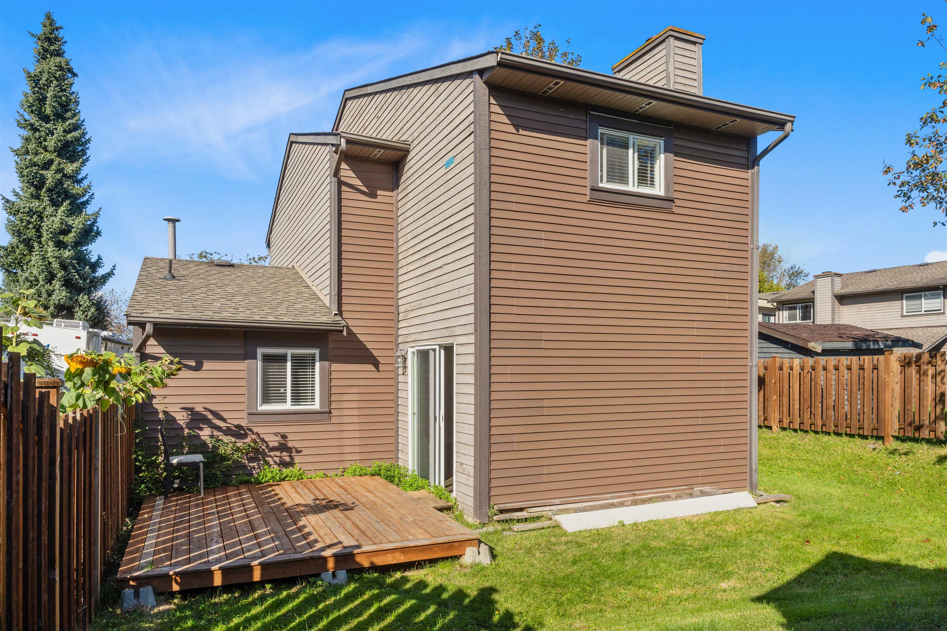 12484 76b Avenue, Surrey, West Newton, V3W 7W6 23