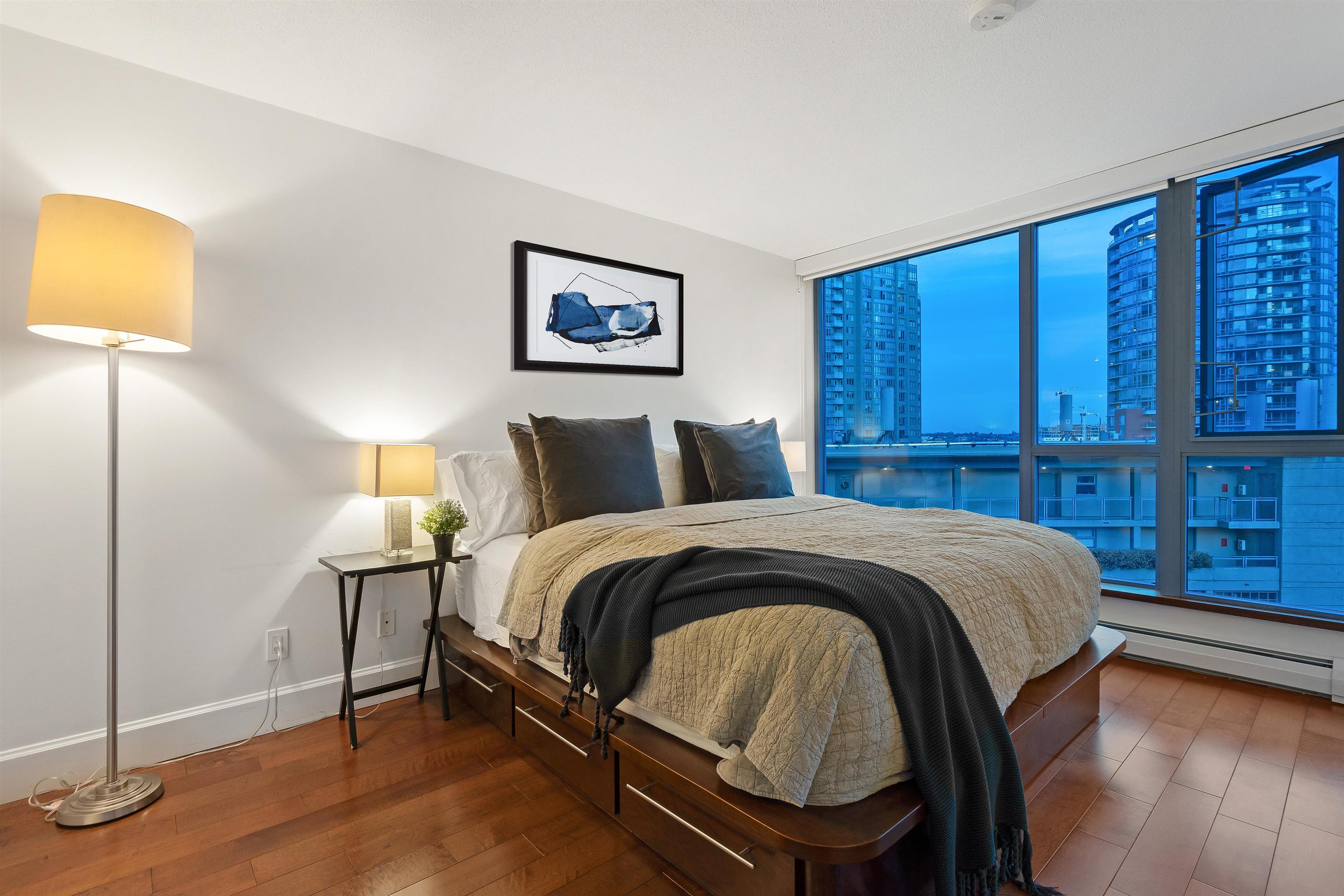 904 183 Keefer Place Street, Vancouver, Downtown VW, V6B 6B9 5