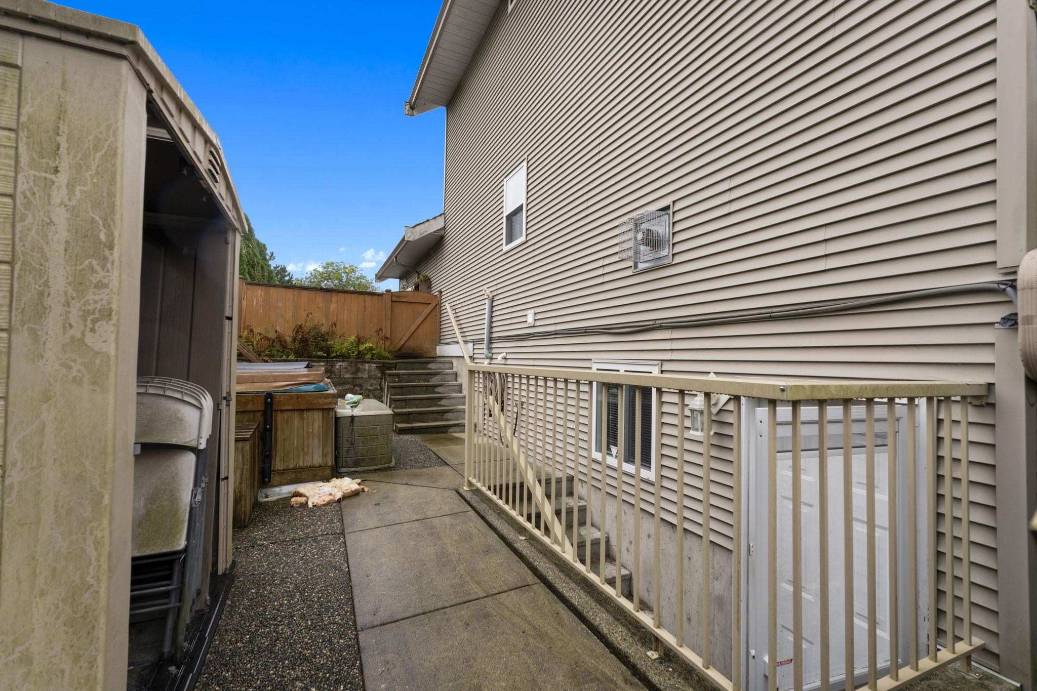 23155 124b Avenue, Maple Ridge, East Central, V2X 0G1 29