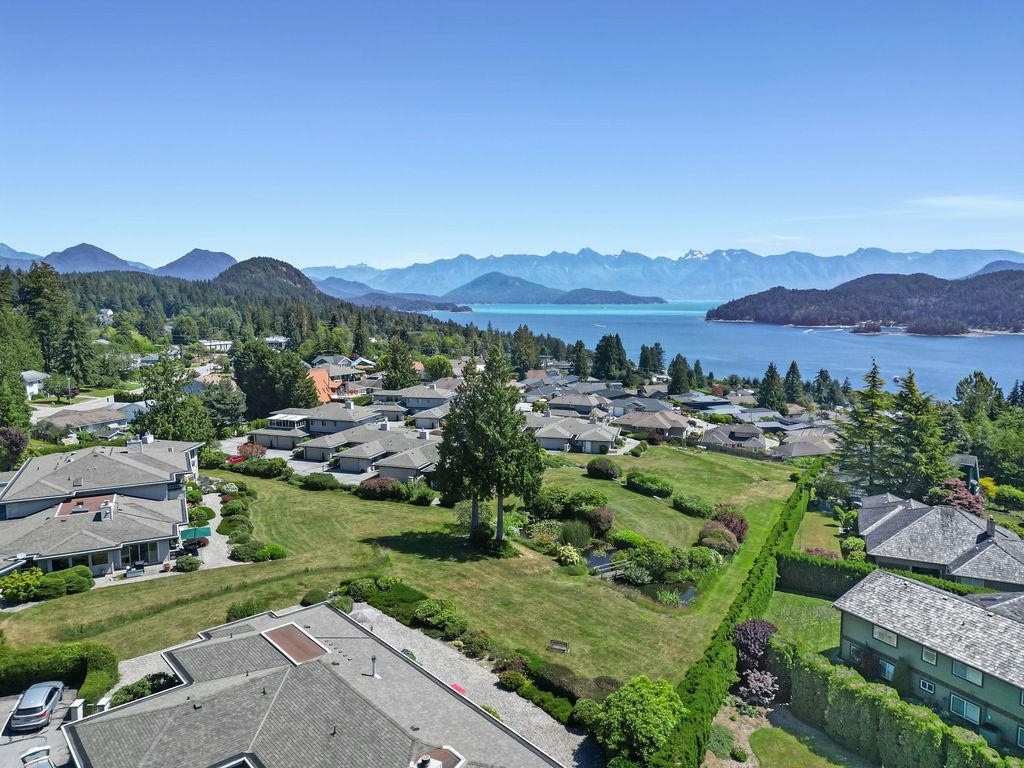 20 544 Eaglecrest Drive, Gibsons, Gibsons & Area, V0N 1V8 33