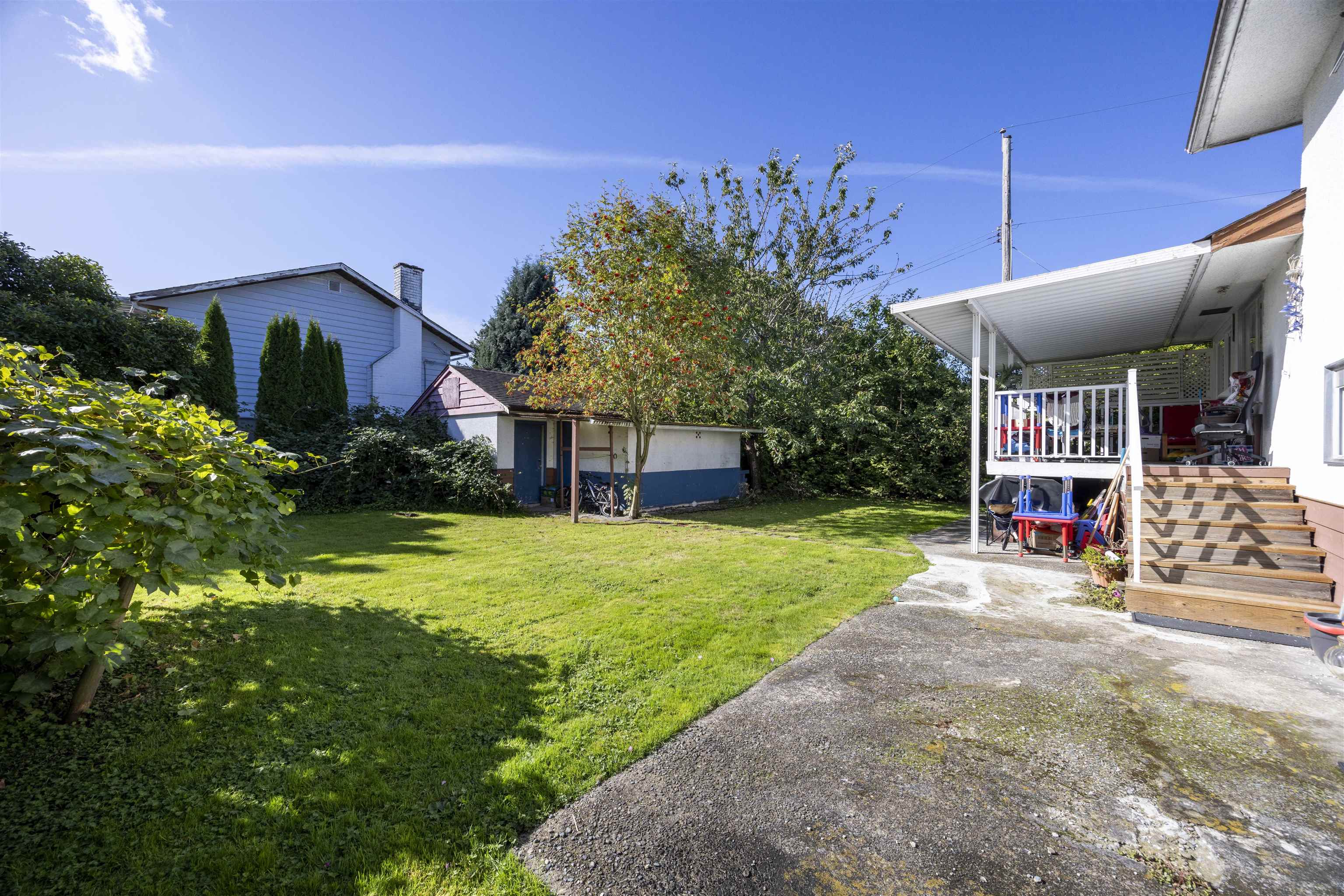 9511 Pinewell Crescent, Richmond, Saunders, V7A 2C7 18