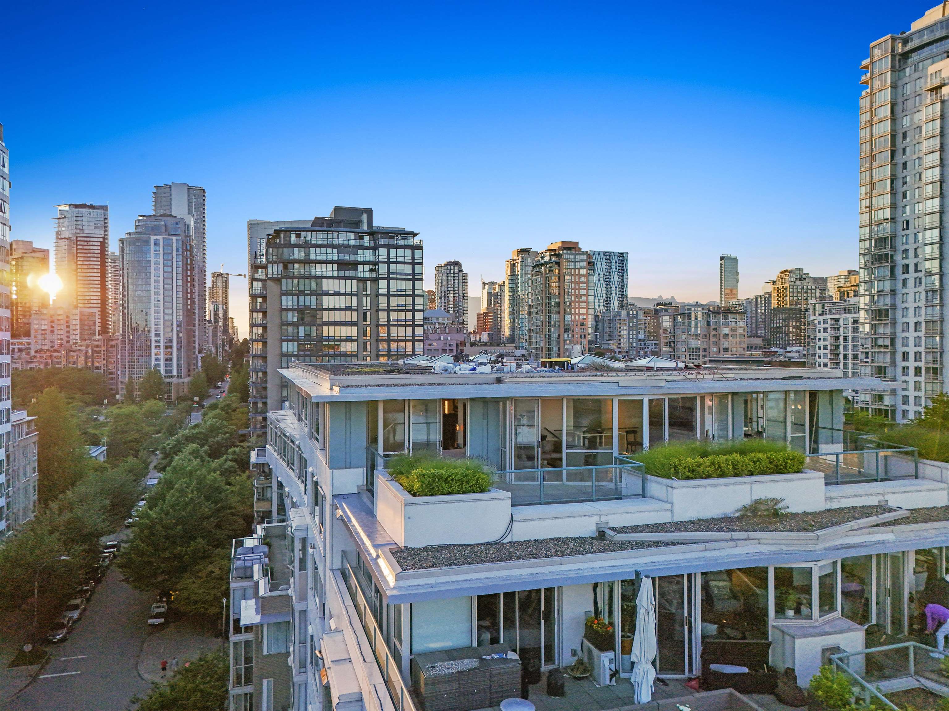 1006 1288 Marinaside Crescent, Vancouver, Yaletown, V6Z 2W5 30