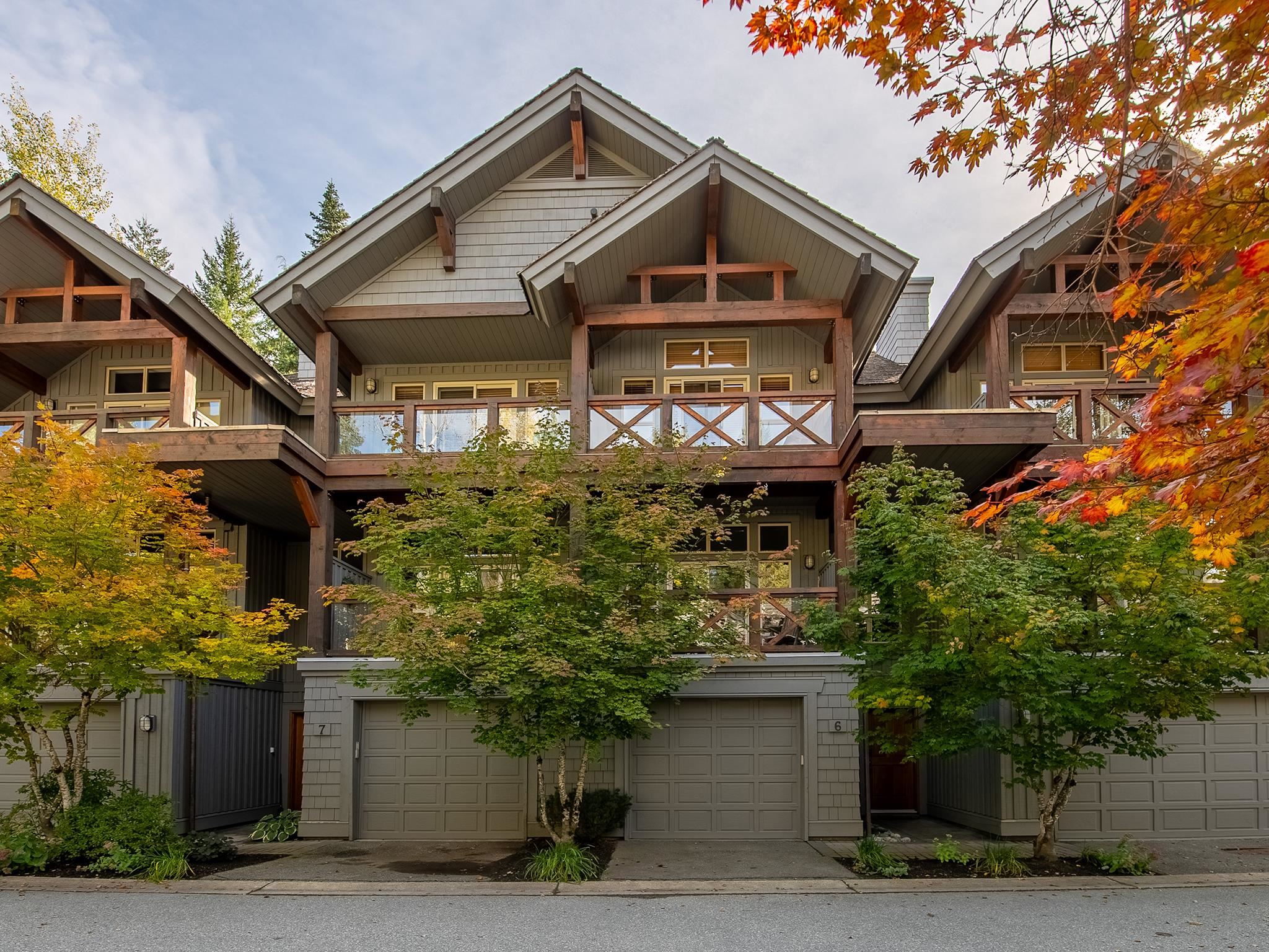 6 4668 Blackcomb Way, Whistler, Benchlands, V8E 0Z2 1