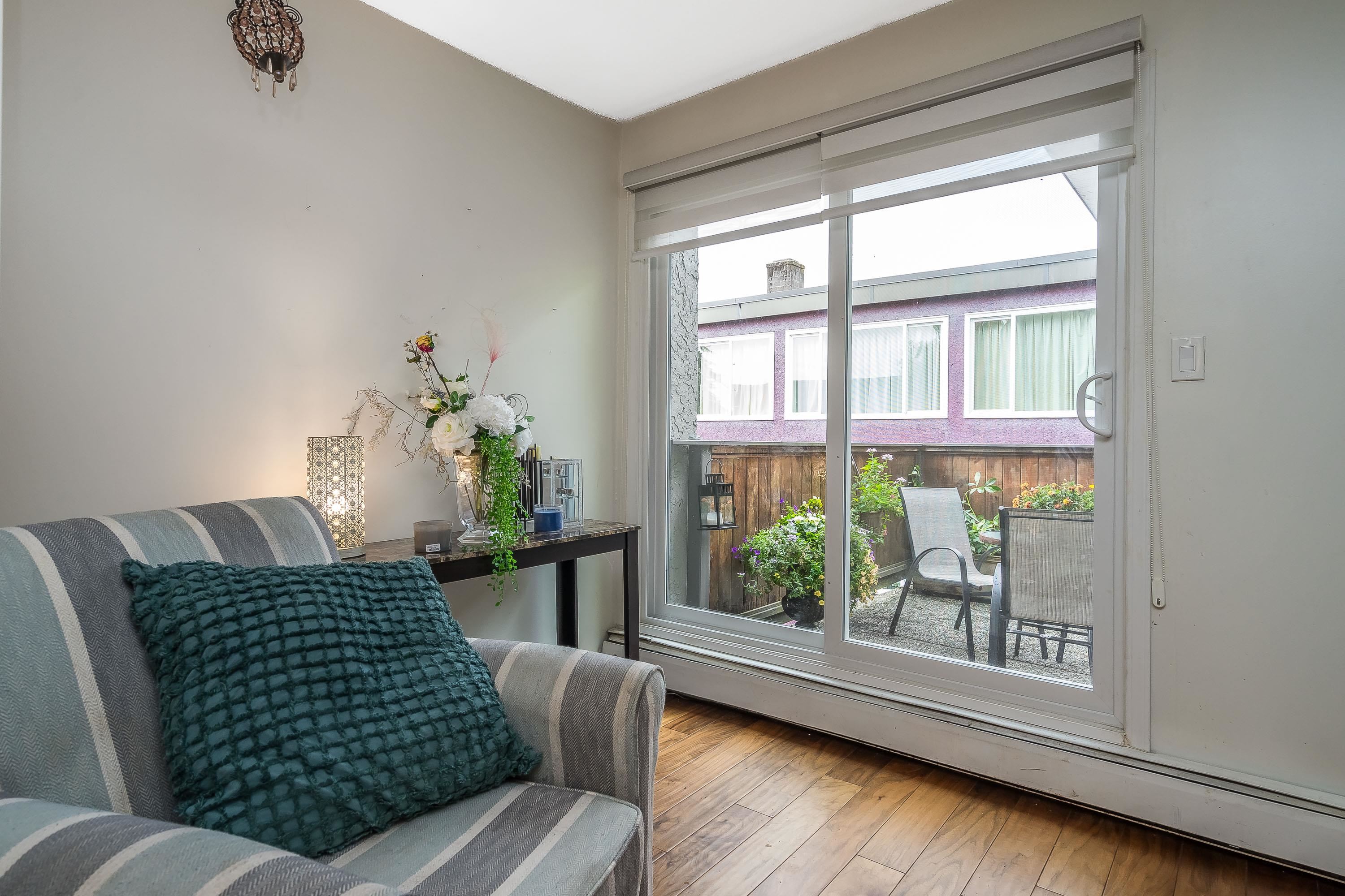 5138 Hastings Street, Burnaby, Capitol Hill BN, V5B 1P6 12