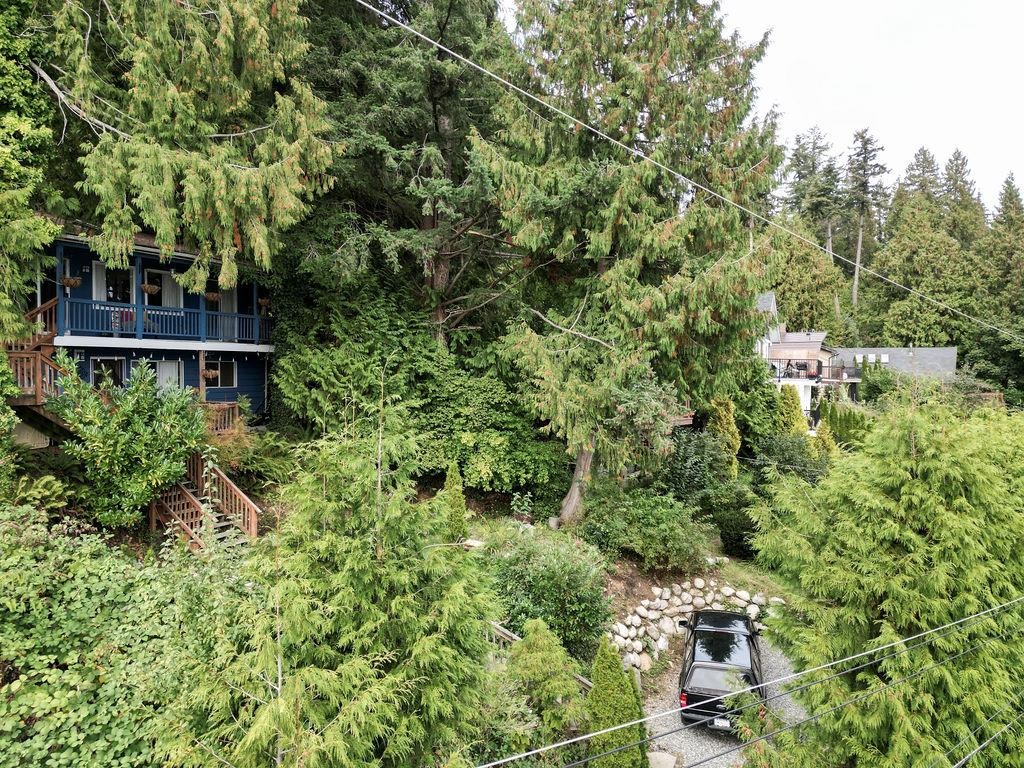 1833 North Road, Gibsons, Gibsons & Area, V0N 1V1 2