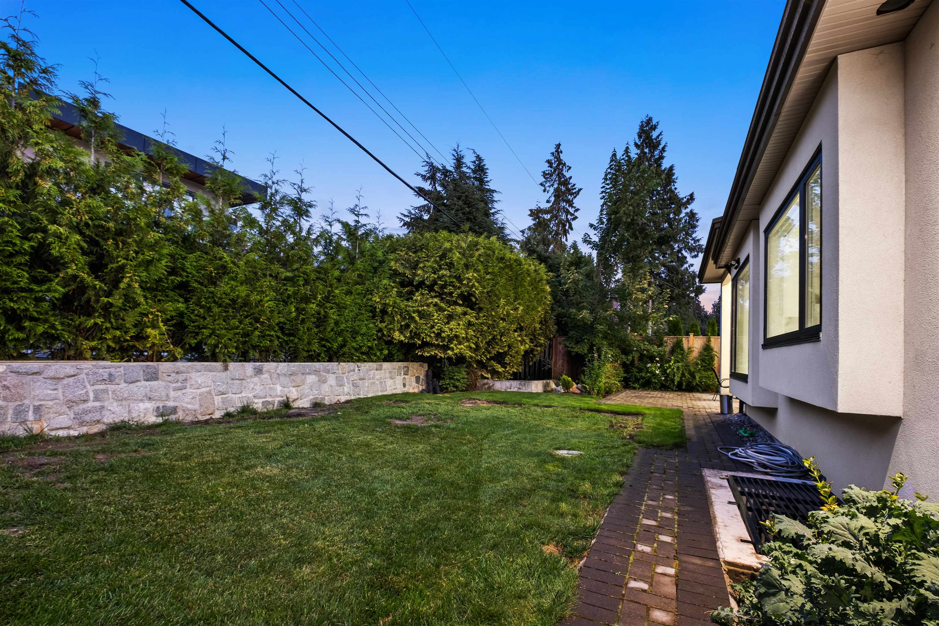 3560 Highland Boulevard, North Vancouver, Edgemont, V7R 2Y6 28