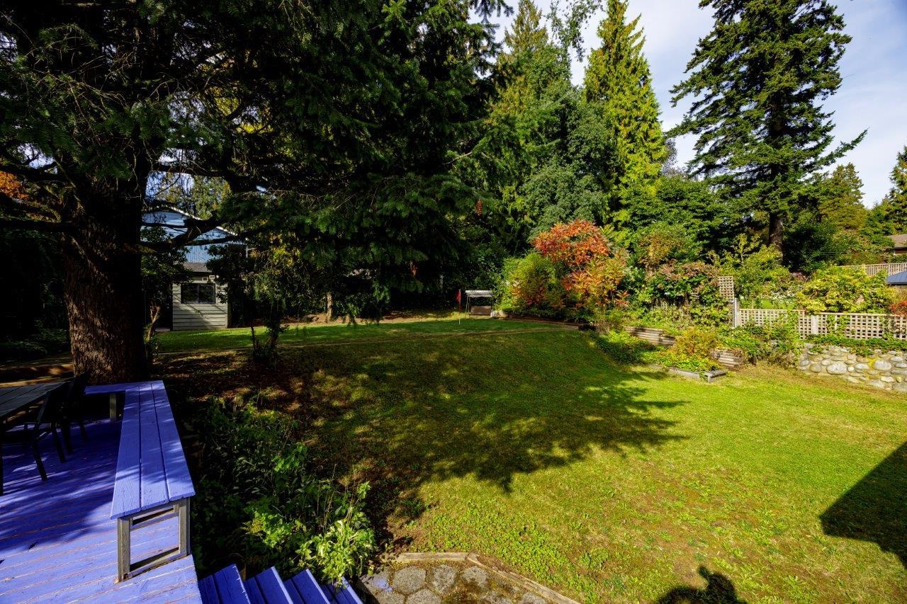 1427 Appin Road, North Vancouver, Westlynn, V7J 2T4 26