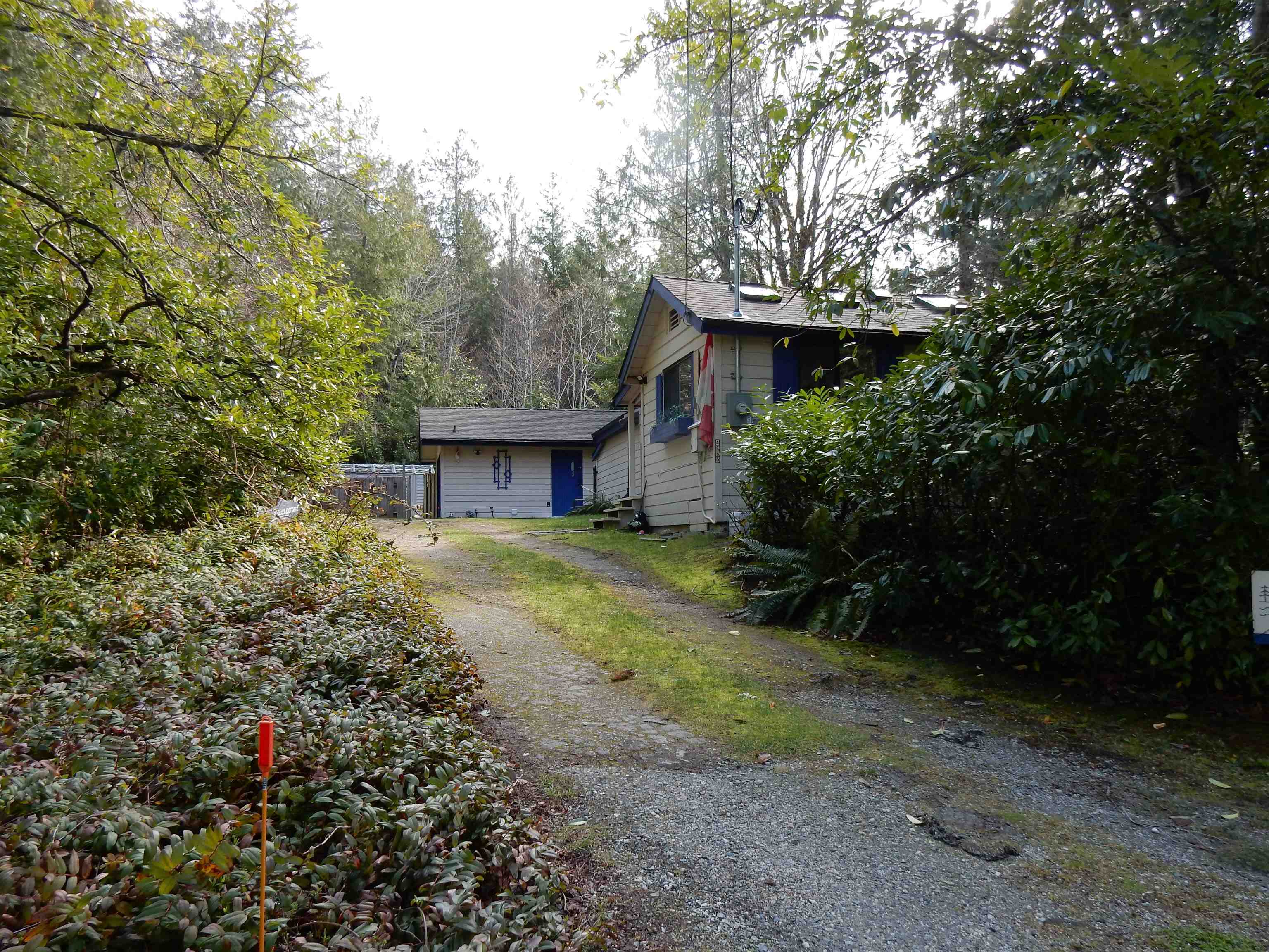 4665 Hotel Lake Road, Garden Bay, Pender Harbour Egmont, V0N 1S1 5