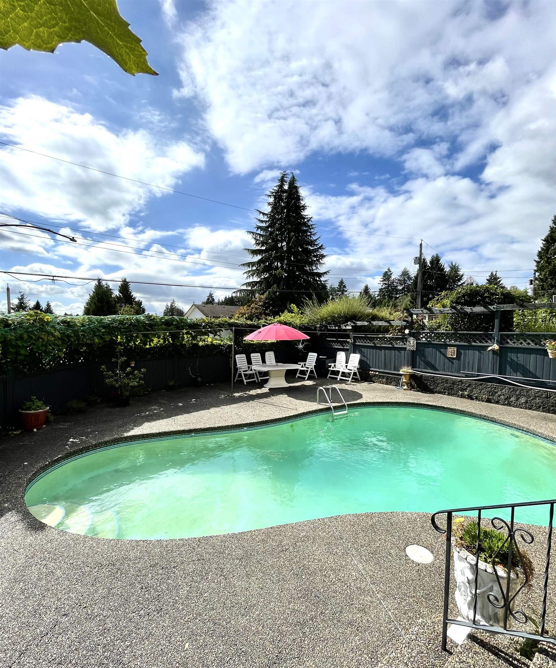 Listing image of 1240 EASTVIEW ROAD