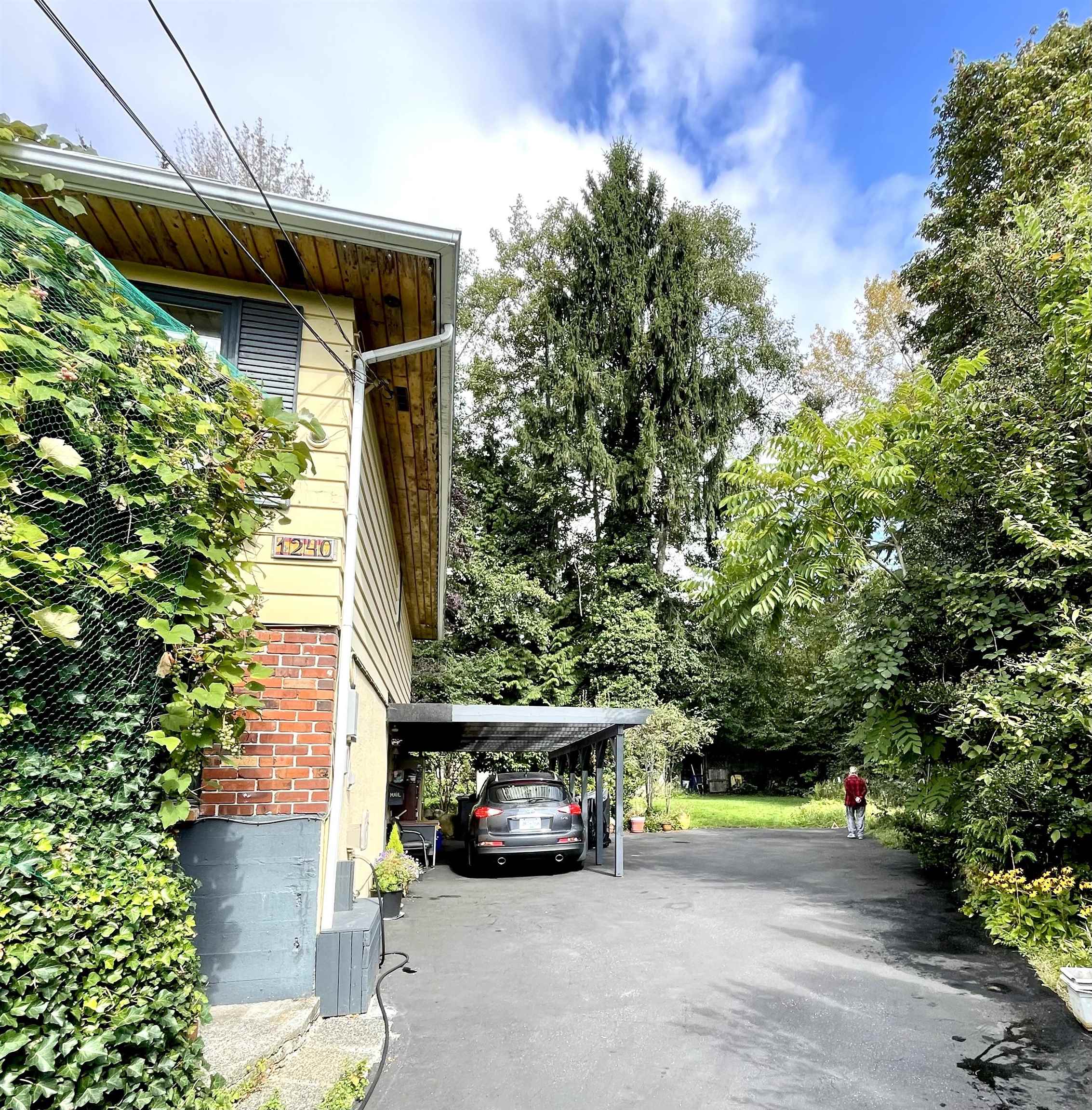 Listing image of 1240 EASTVIEW ROAD