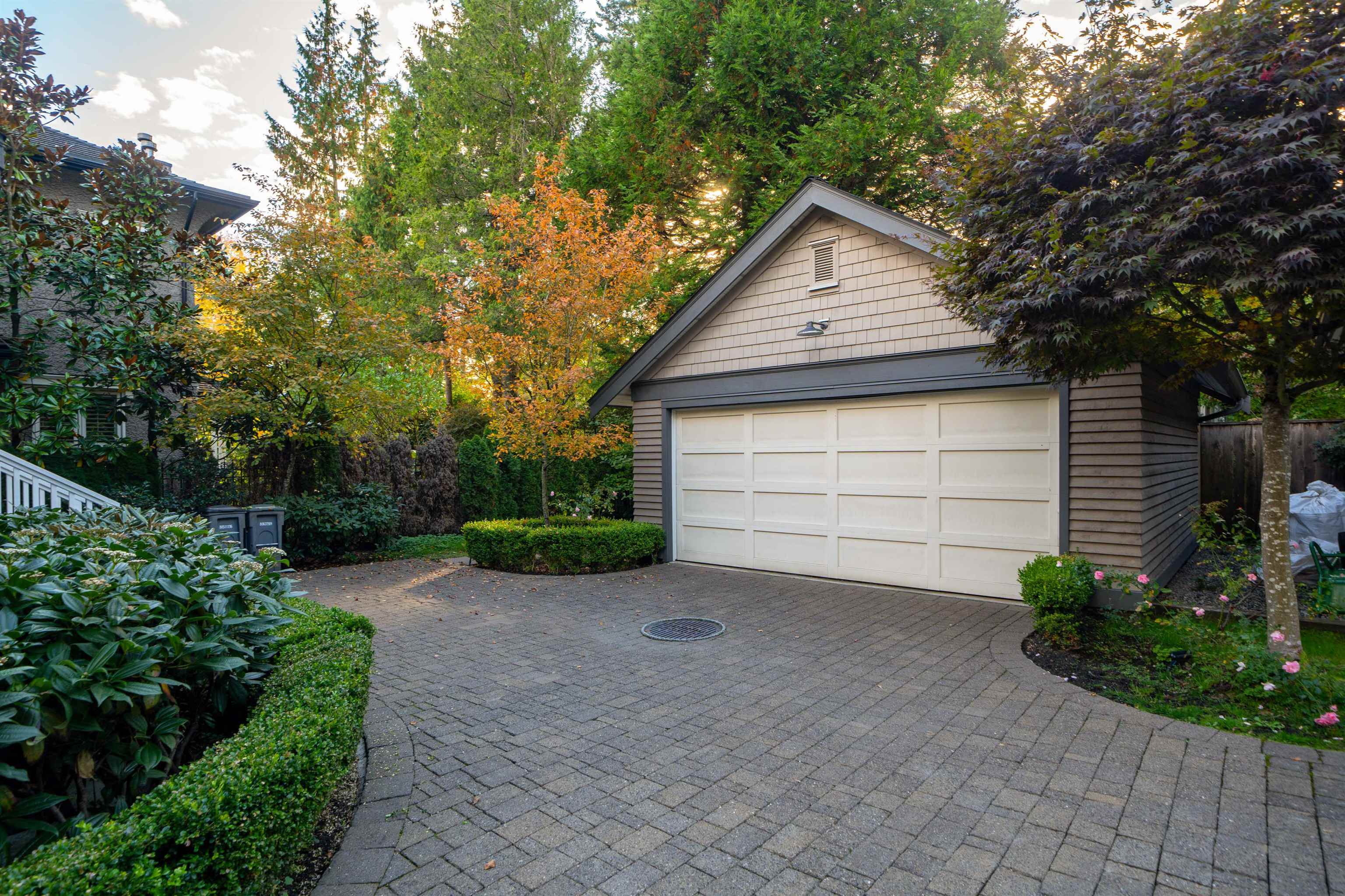 6479 Larch Street, Vancouver, Kerrisdale, V6M 4E8 17