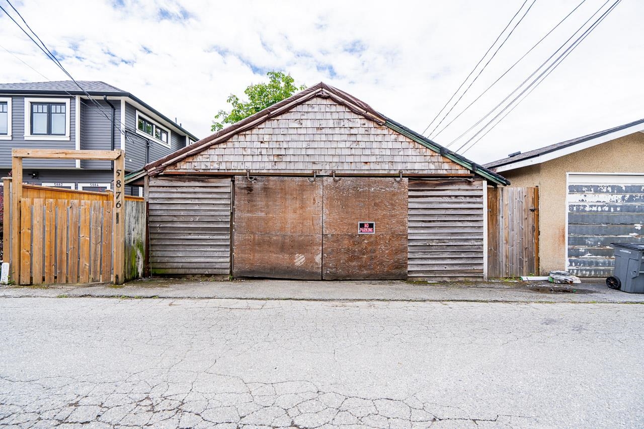 5876 Tyne Street, Vancouver, Killarney VE, V5R 4L6 38