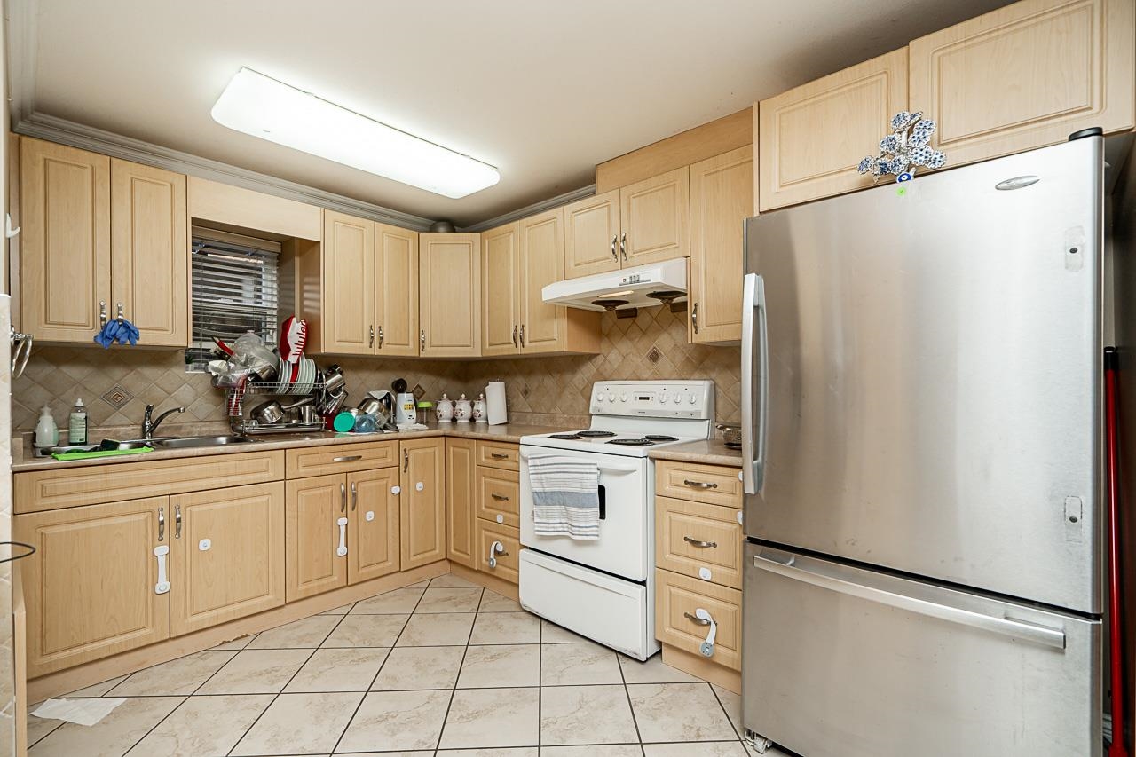 7568 149 Street, Surrey, East Newton, V3S 0V1 32