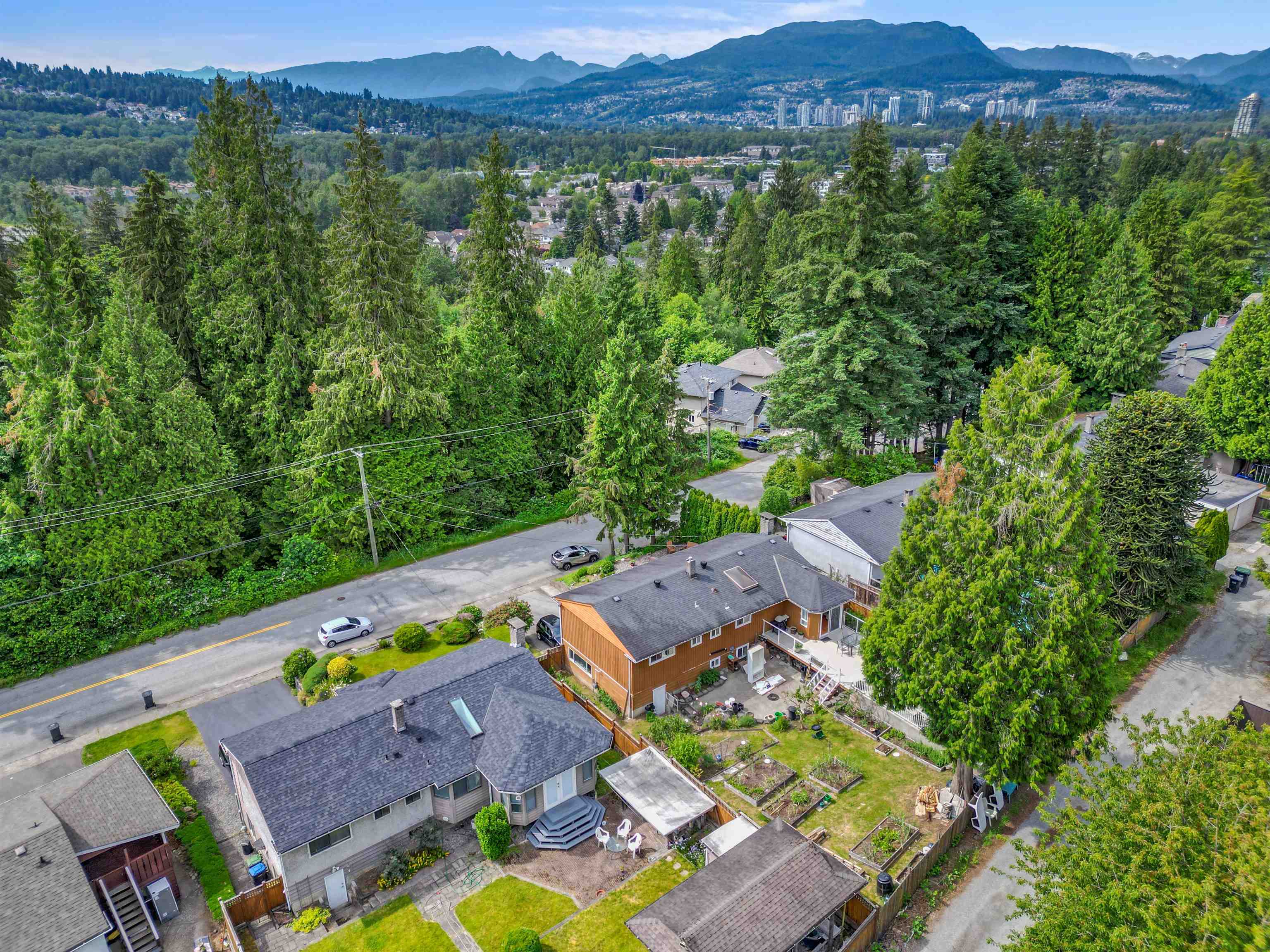 1784 Mary Hill Road, Port Coquitlam, Mary Hill, V3C 2Z7 36