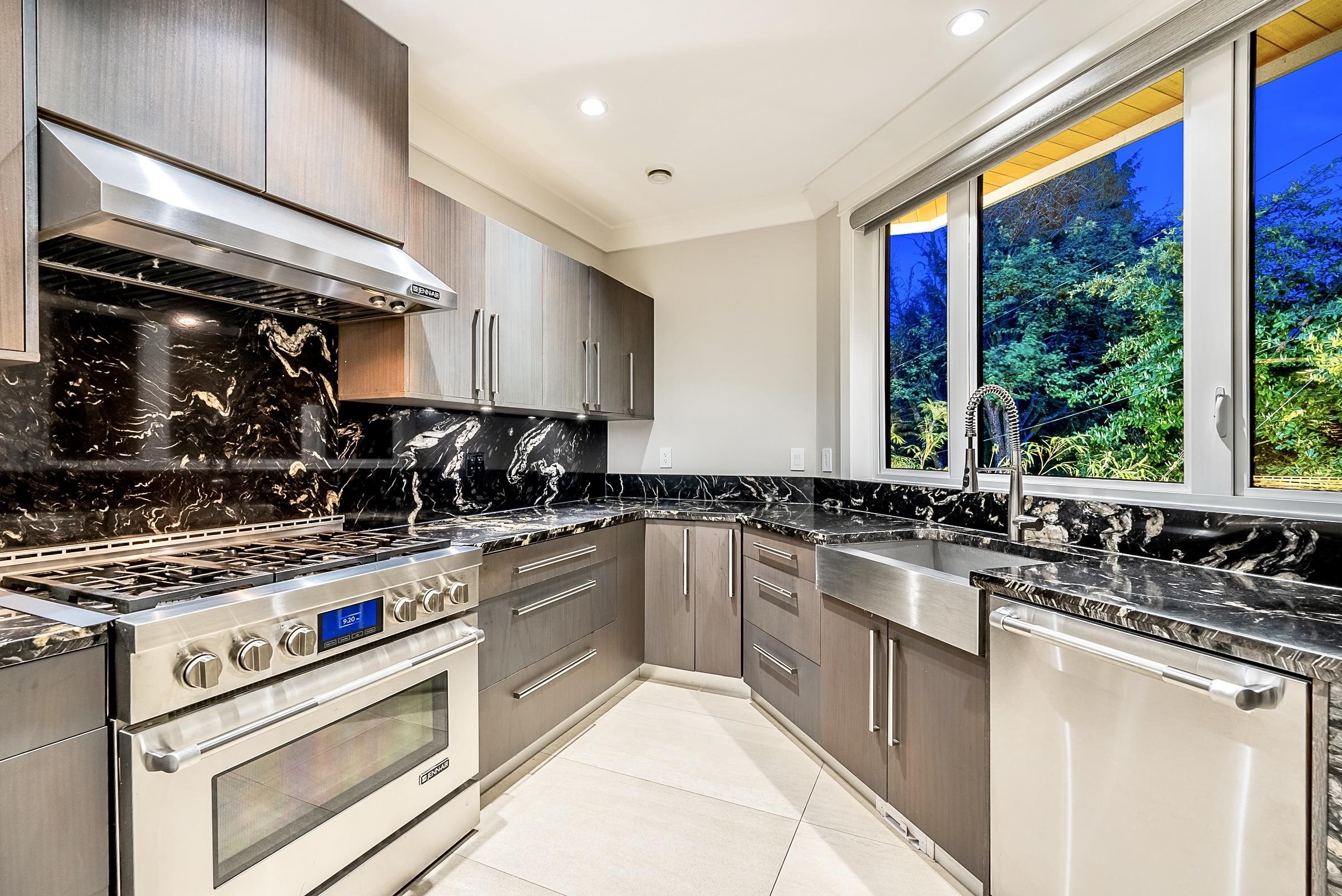 550 Knockmaroon Road, West Vancouver, British Properties, V7S 1R6 15