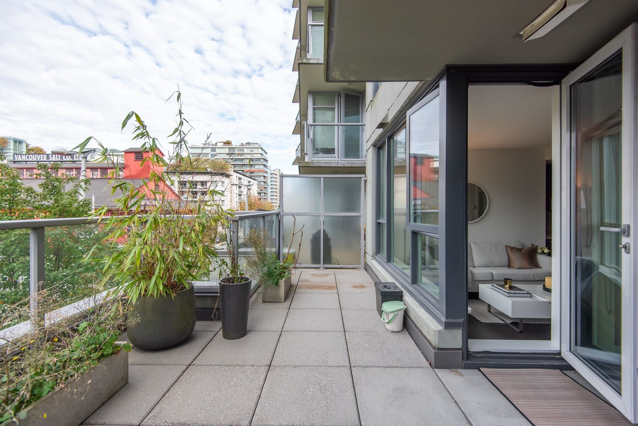 358 108 W 1st Avenue, Vancouver, False Creek, V5Y 0H4 17