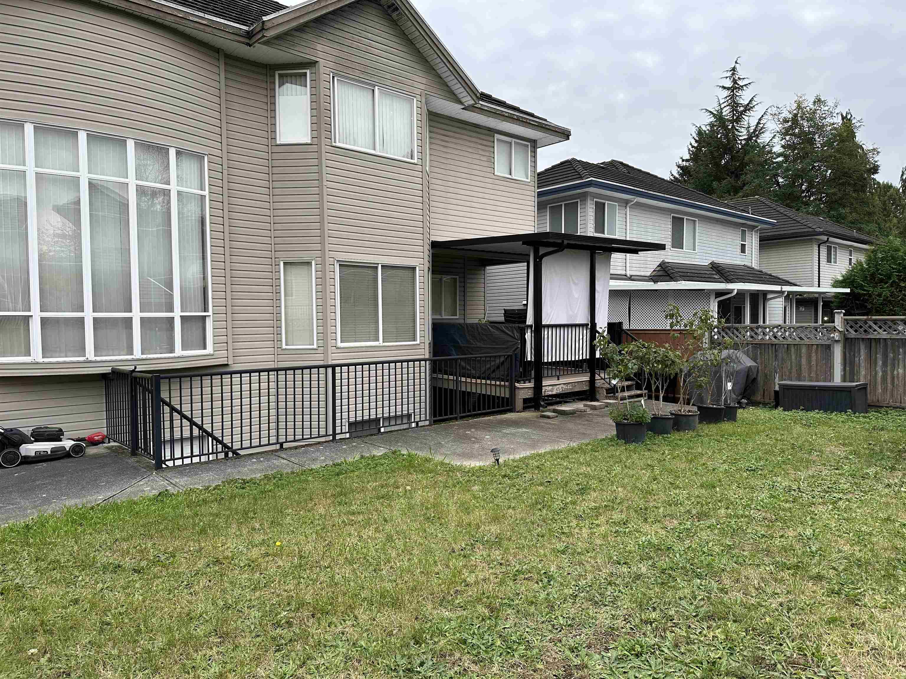 8333 146th Street, Surrey, Bear Creek Green Timbers, V3S 3A7 9