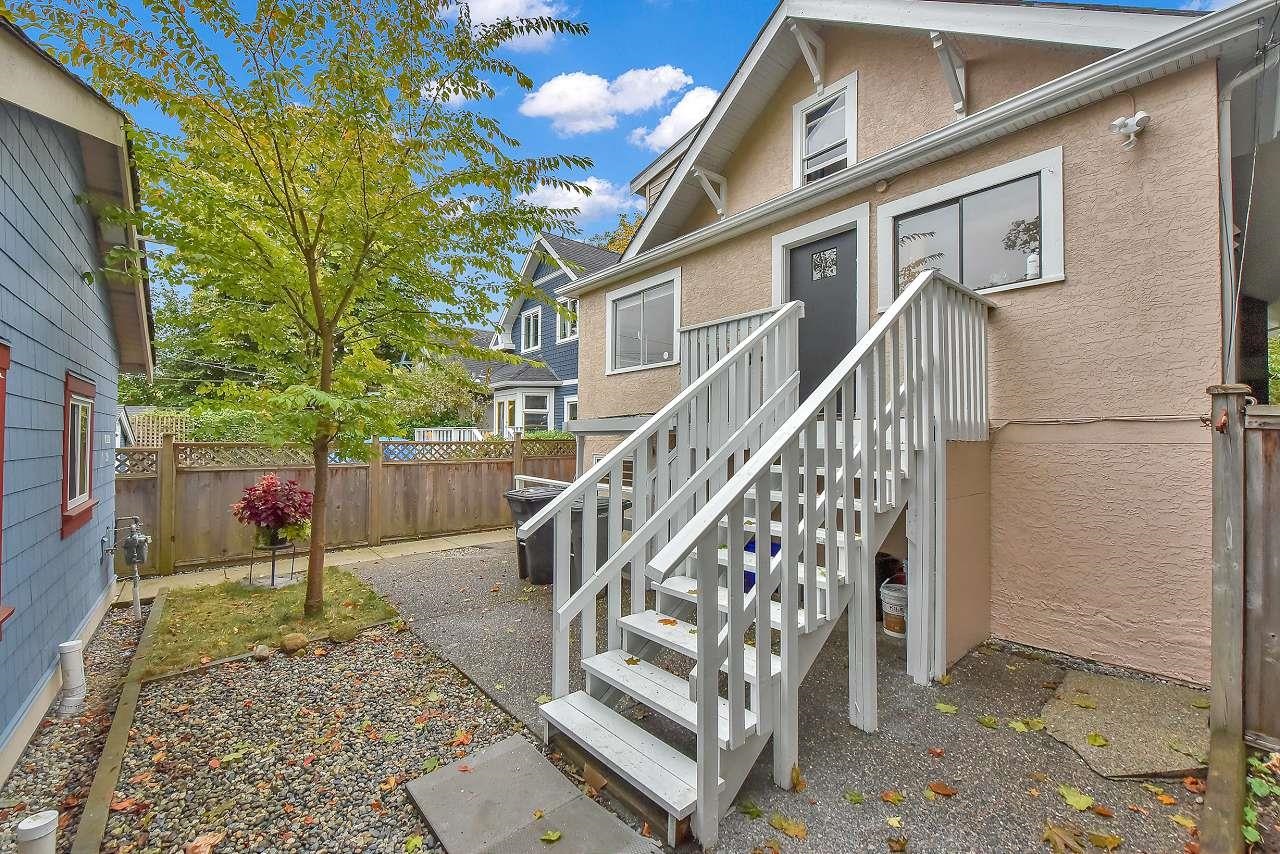 638 W 17th Avenue, Vancouver, Cambie, V5Z 1T8 1