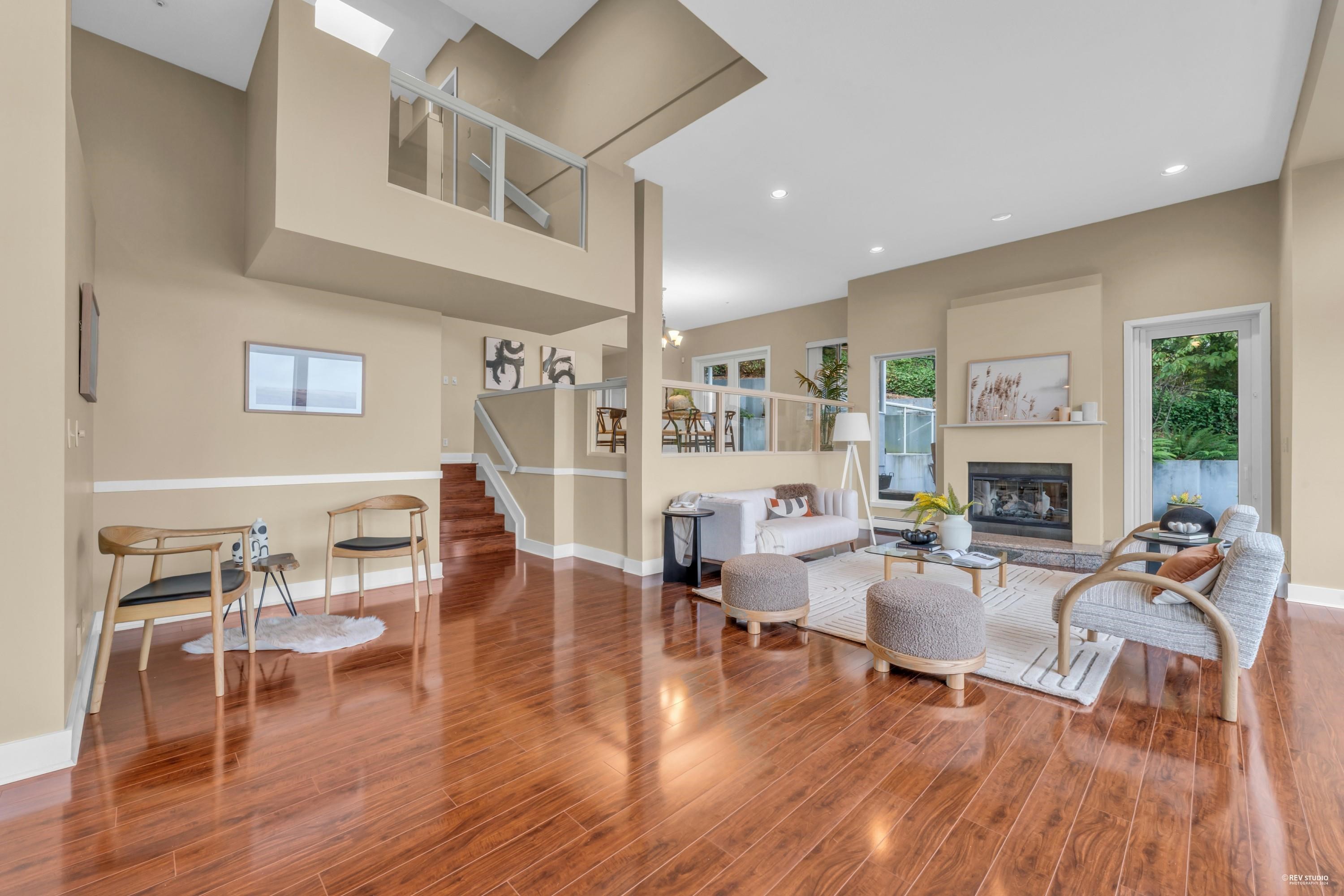 Listing image of 2617 WESTHILL WAY