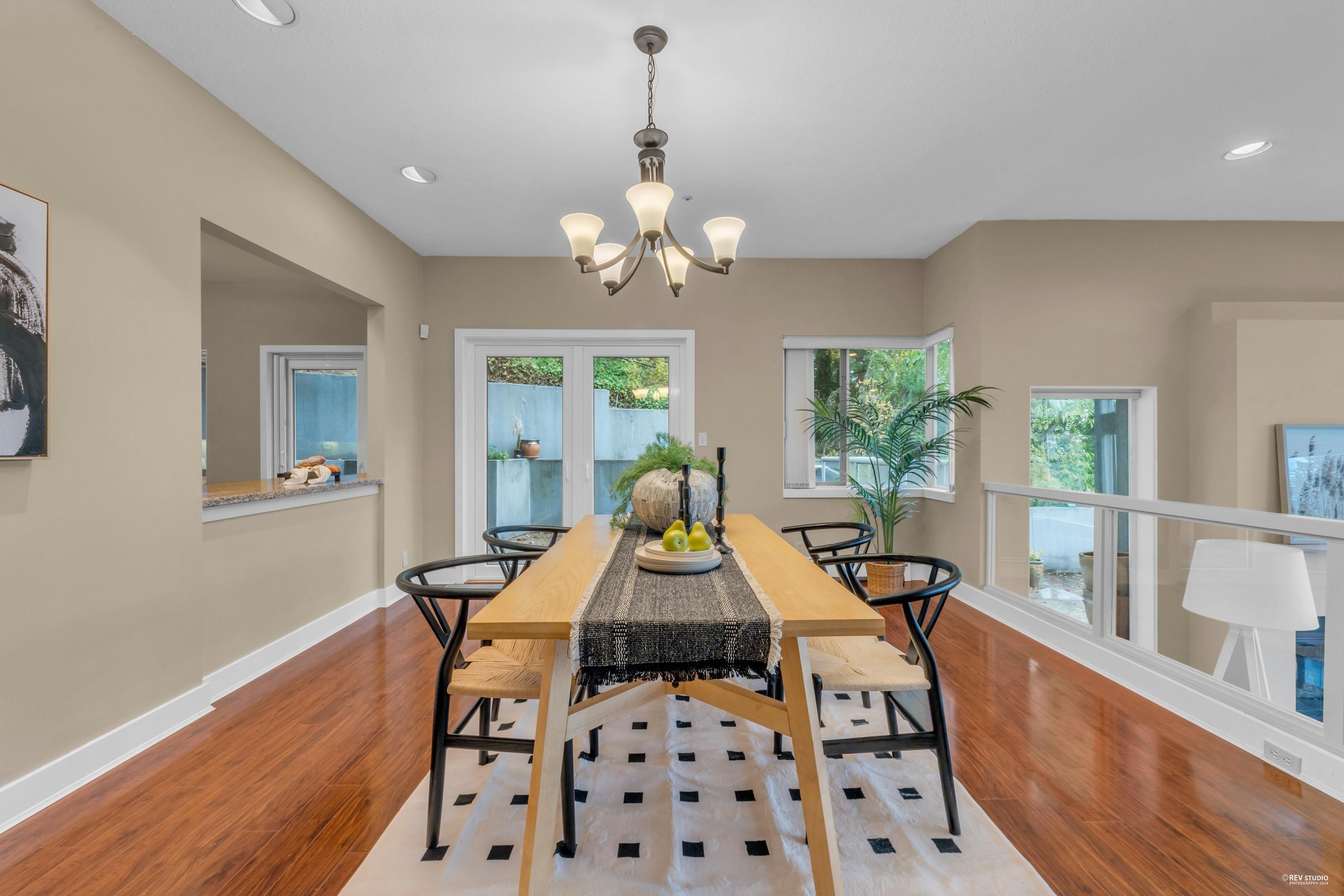 Listing image of 2617 WESTHILL WAY