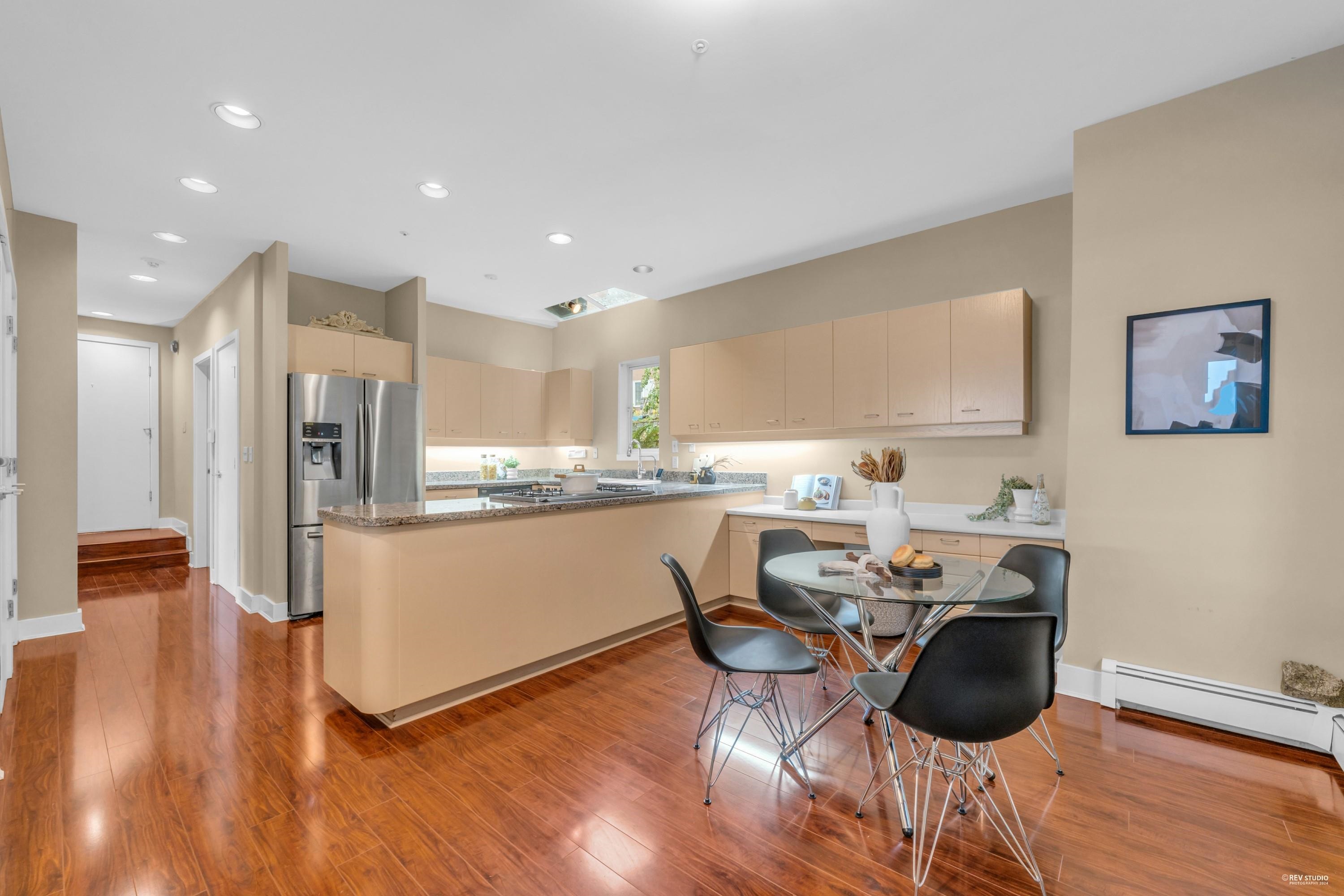 Listing image of 2617 WESTHILL WAY