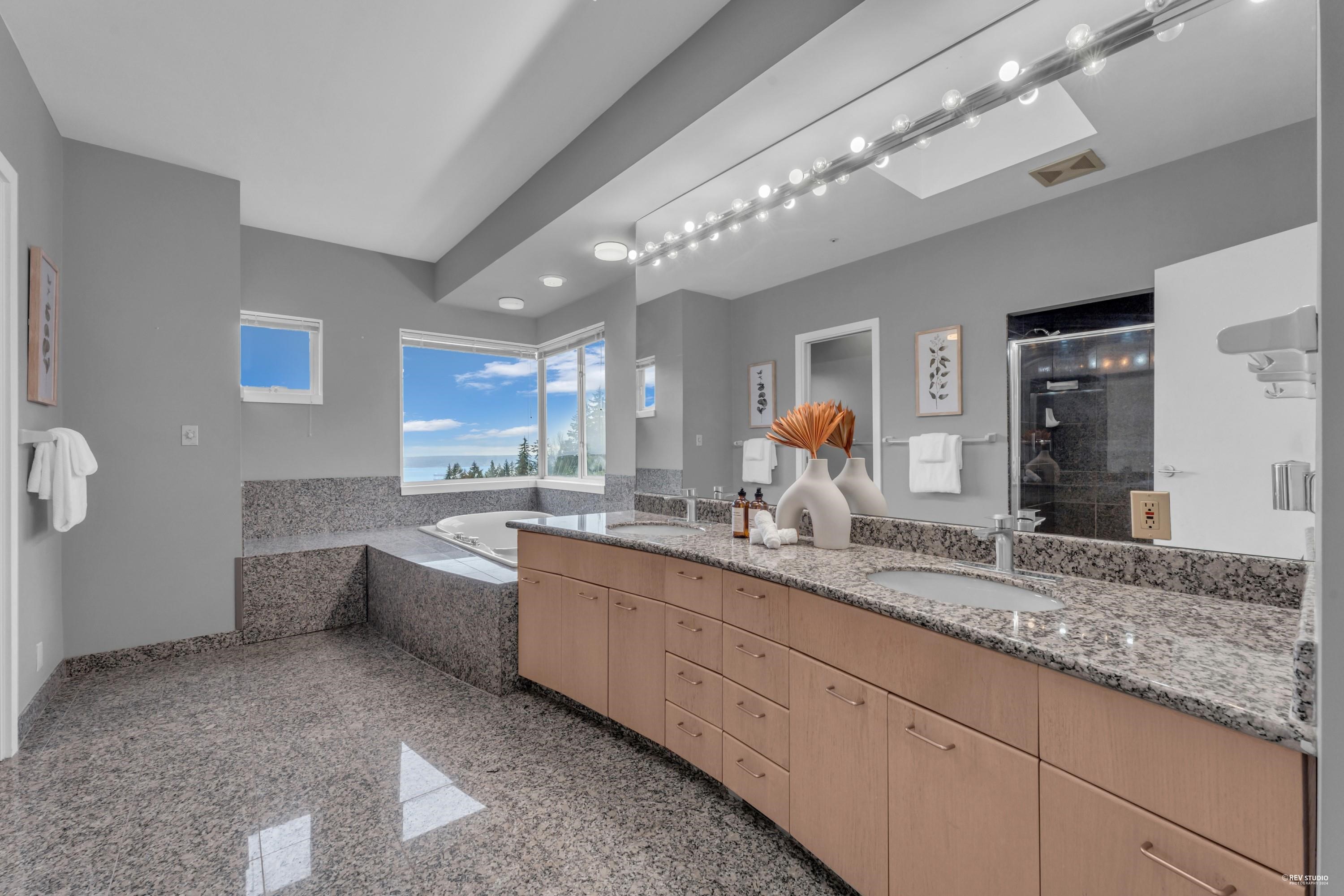 Listing image of 2617 WESTHILL WAY