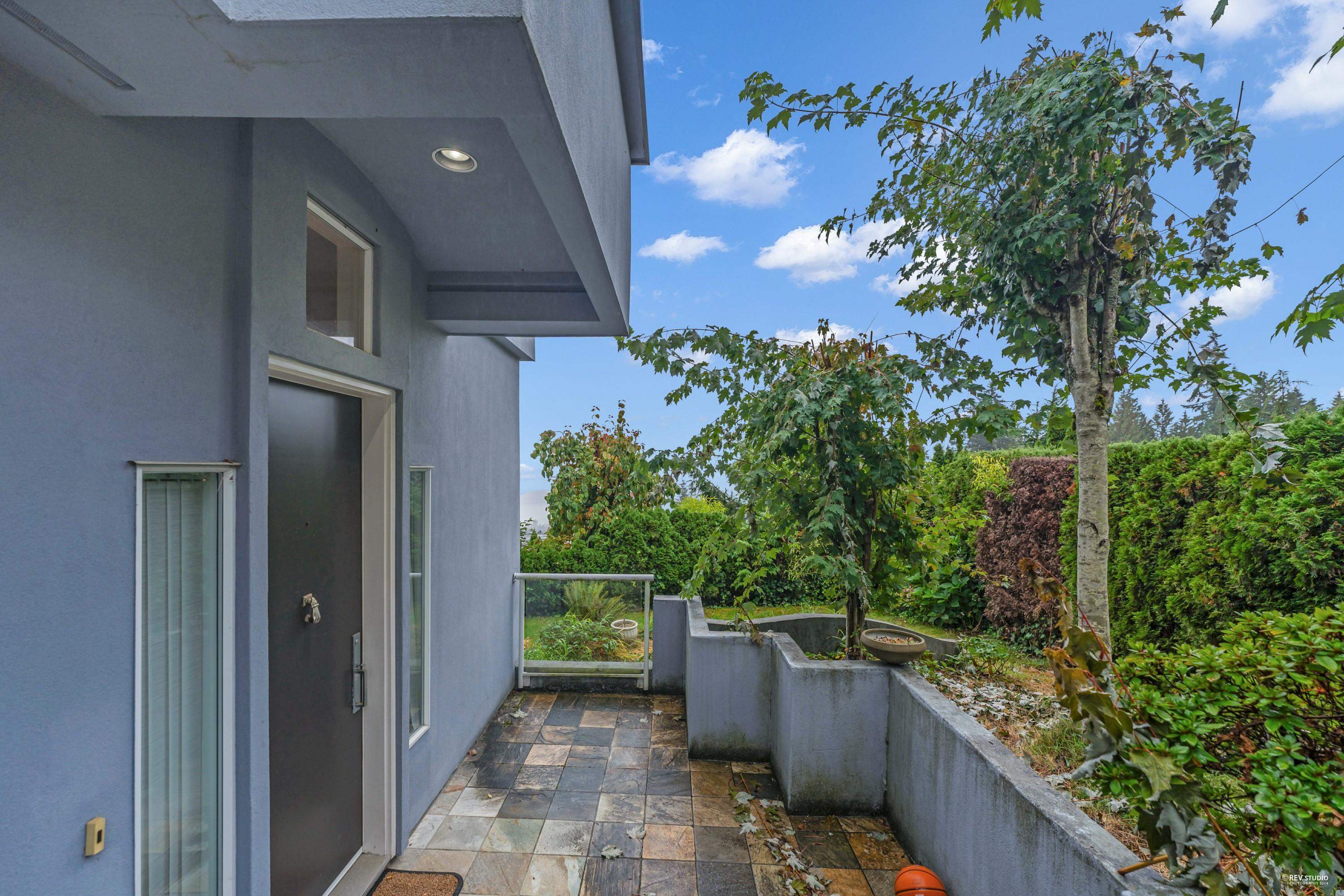 Listing image of 2617 WESTHILL WAY