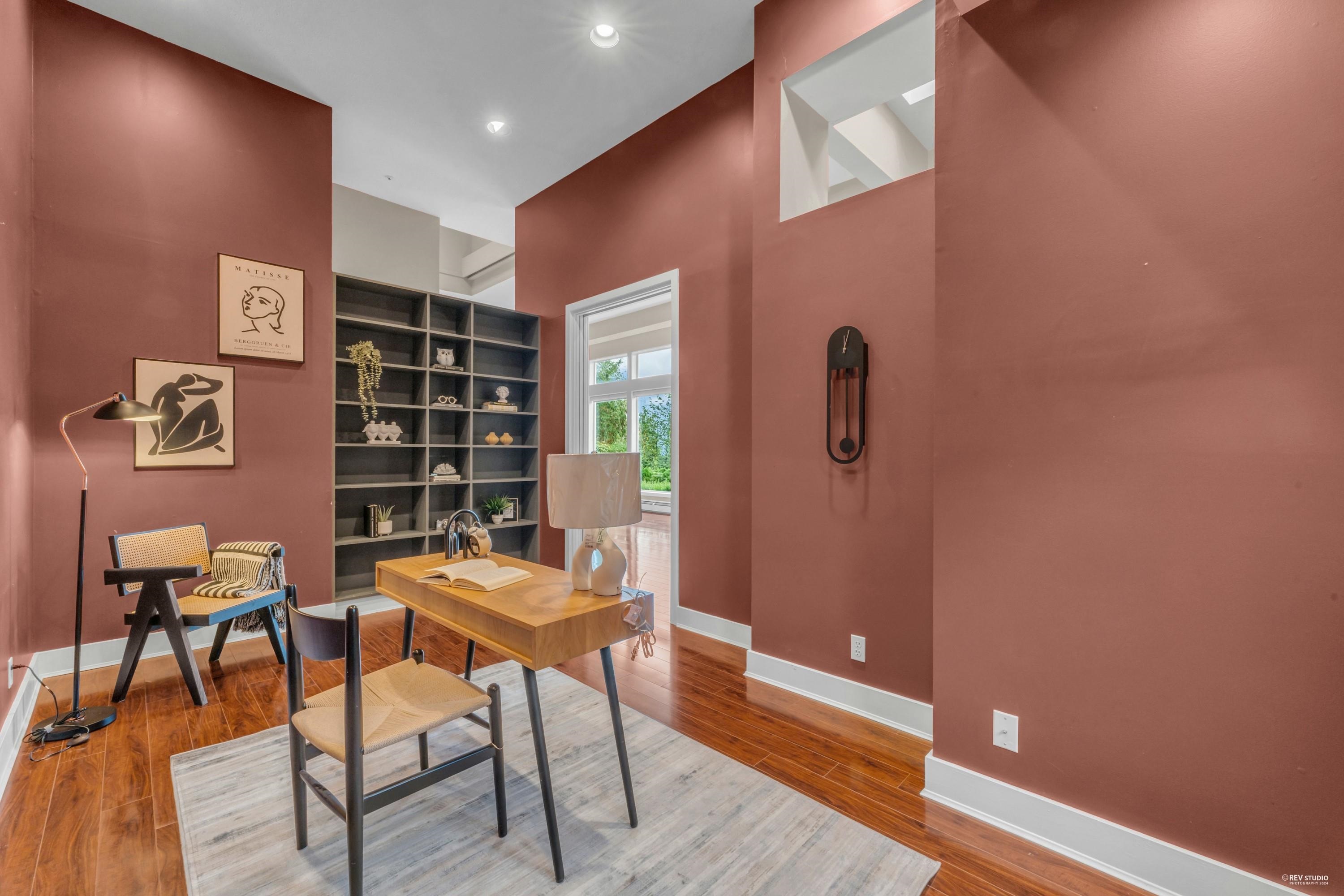 Listing image of 2617 WESTHILL WAY